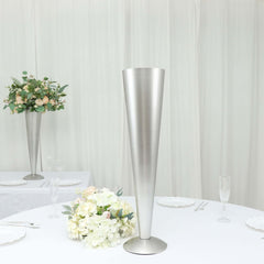 Metal Trumpet Vase Brushed Silver - Durable Design for Stylish Wedding Displays 24"