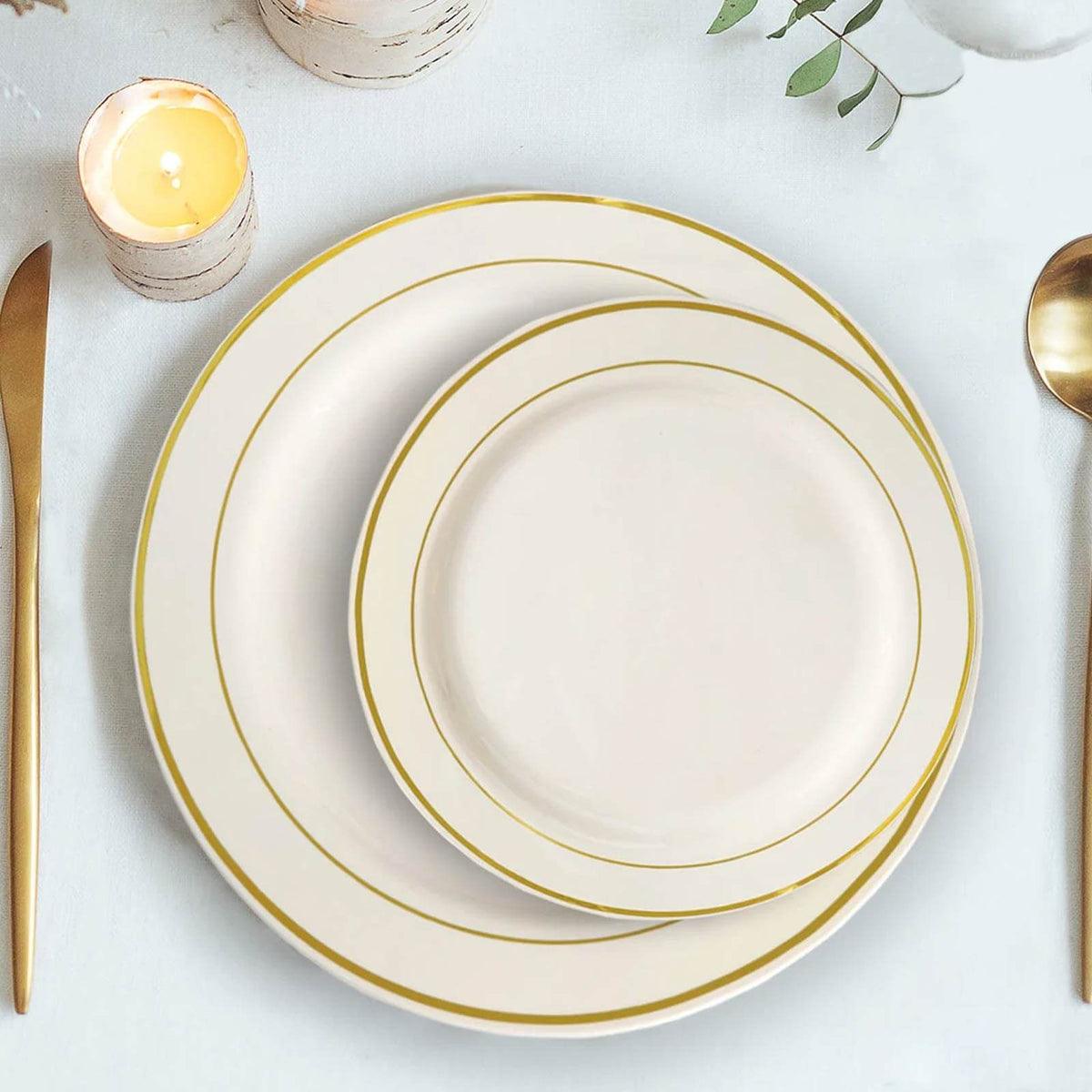 10-Pack Plastic Dessert Plates Ivory with Très Chic Gold Rim - Disposable Appetizer Plates for Parties 6"