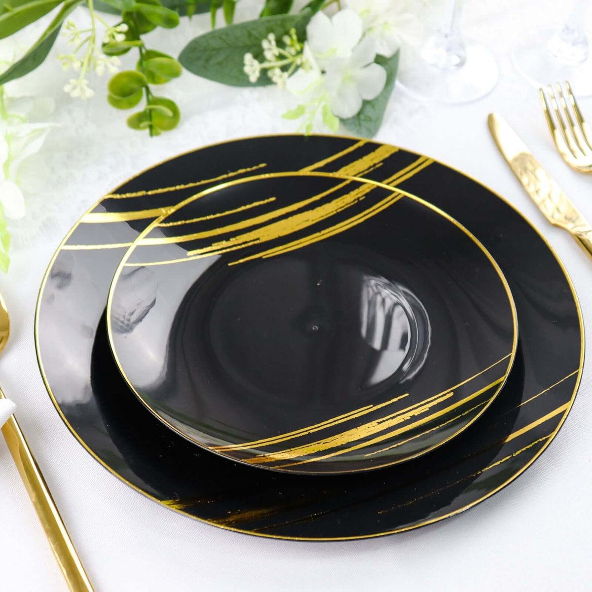 10-Pack Plastic 7" Round Dessert Plates in Black with Gold Brush Stroked Print - Disposable Appetizer Salad Plates for Modern Themed Events & Banquets
