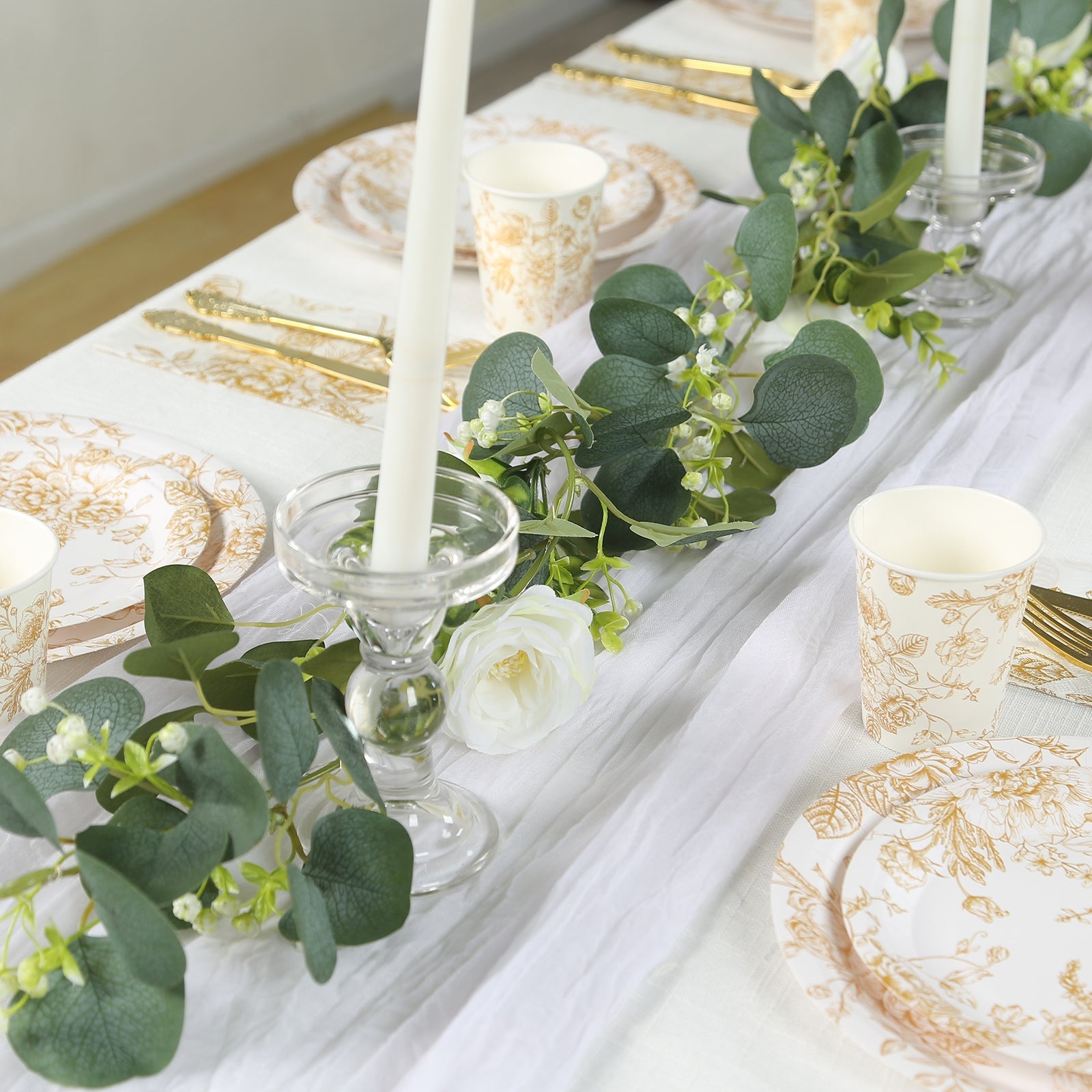 24-Pack Paper Cups in White with Gold French Toile Print - Stylish Disposable Floral Party Cups for Weddings & All Purpose Use 9oz