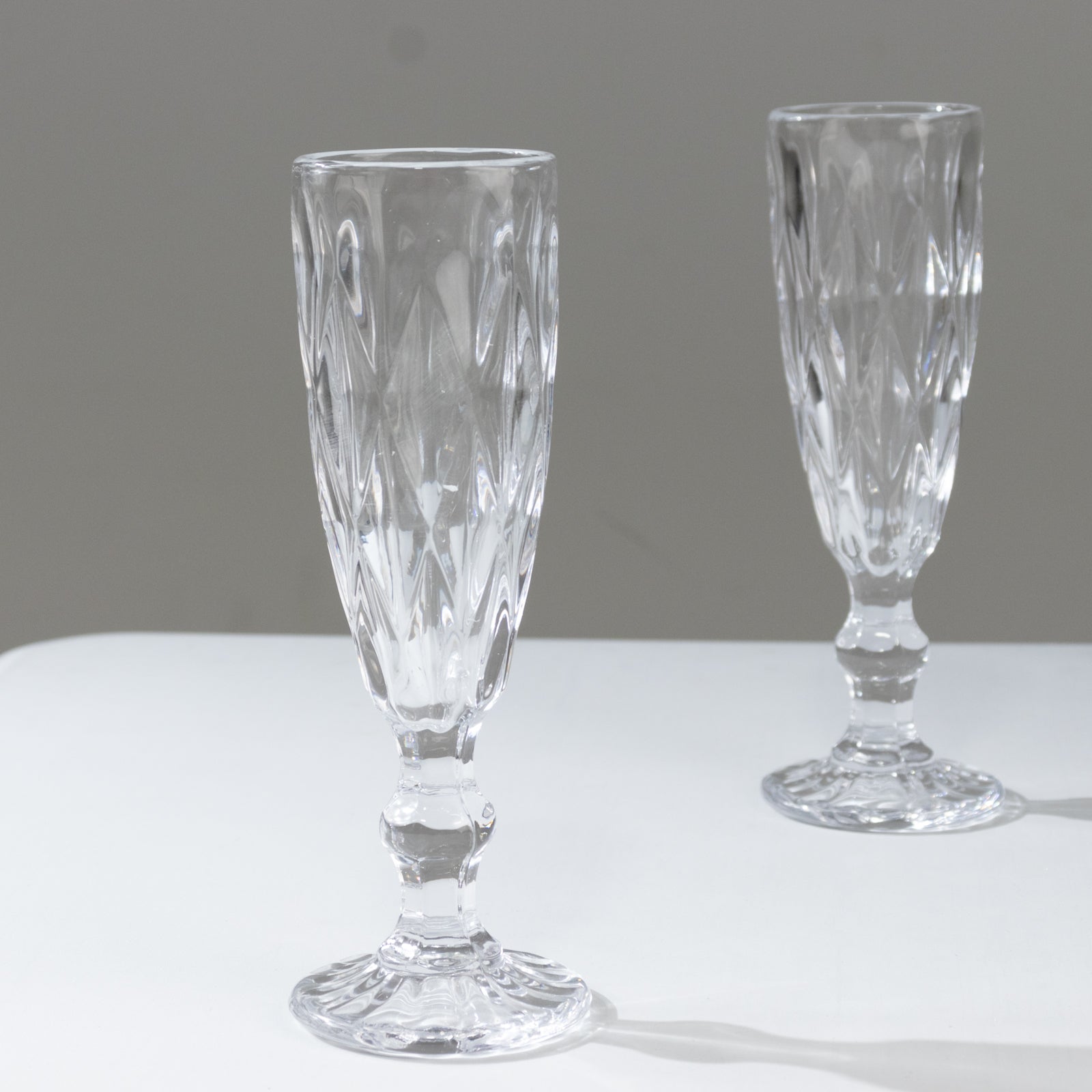 6-Pack Champagne Flute Glasses Clear Textured Crystal Cut Design - Chic Wine Goblets for Parties & Events 6oz 8"