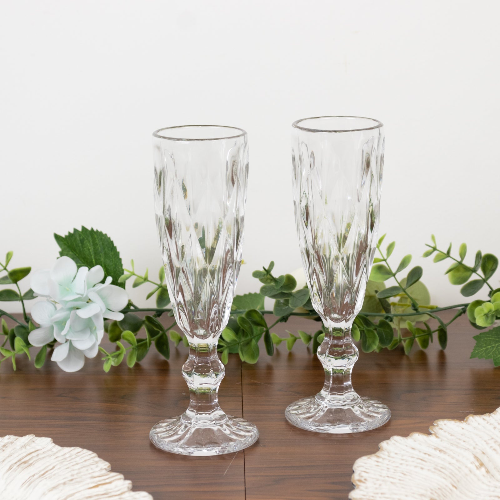 6-Pack Champagne Flute Glasses Clear Textured Crystal Cut Design - Chic Wine Goblets for Parties & Events 6oz 8"