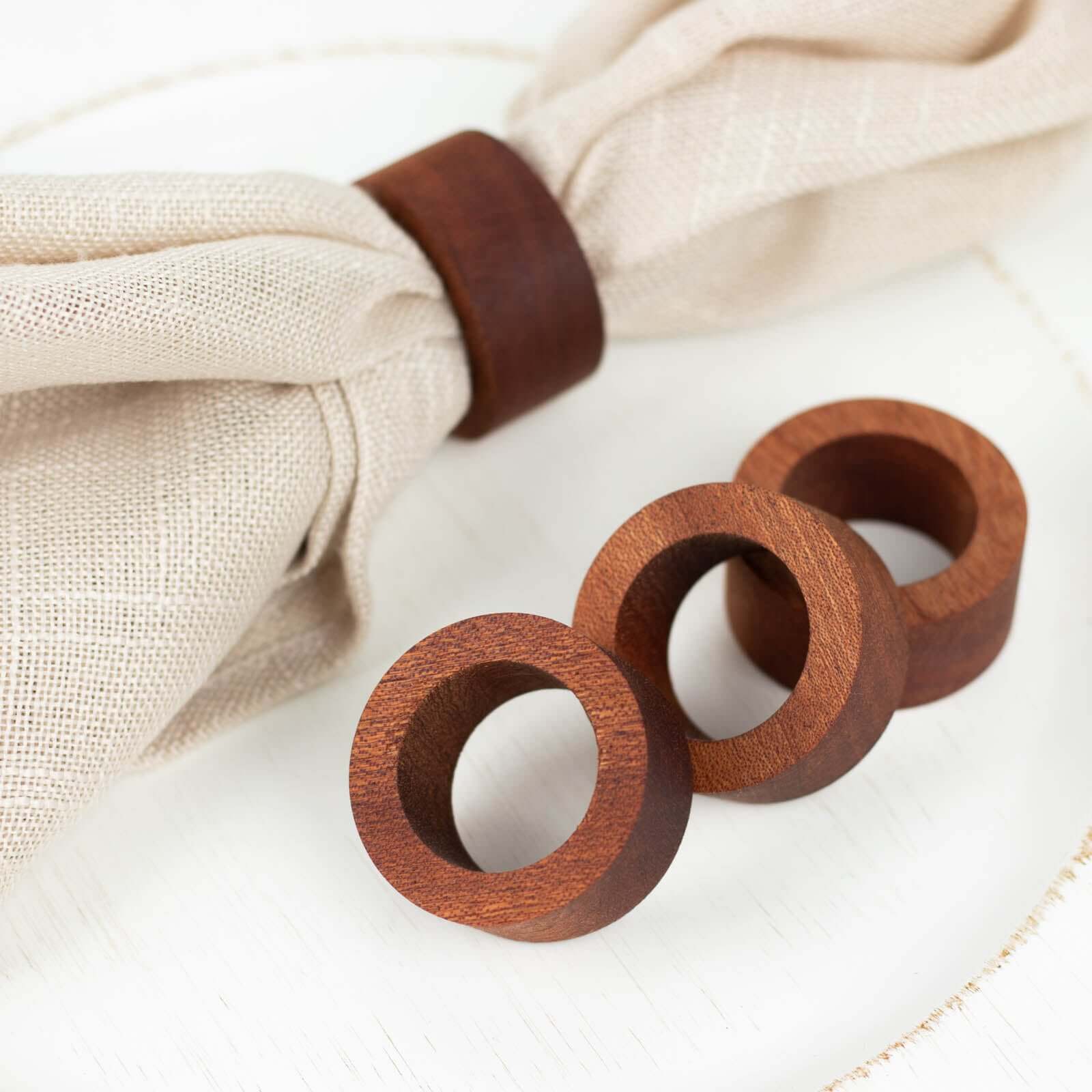 4 Pack 1.75" Cinnamon Brown Rustic Hardwood Farmhouse Napkin Rings, Boho Napkin Holder Wood Slices