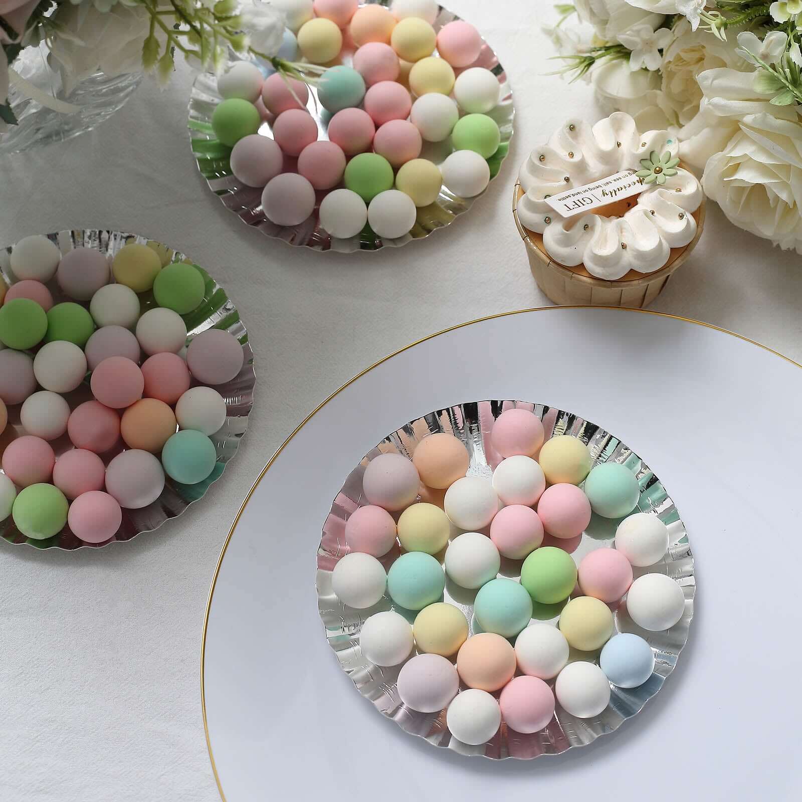 50-Pack Paper 5" Round Dessert Plates in Metallic Silver with Scalloped Rim - Disposable 250GSM Appetizer Party Plates