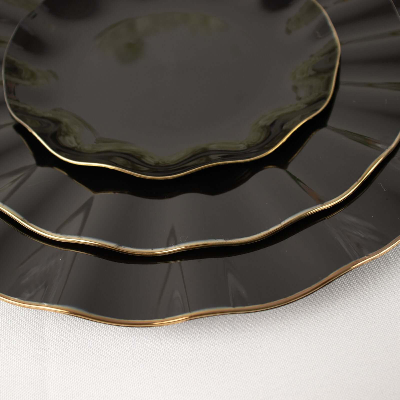 10-Pack Plastic 9" Round Dinner Plates in Black Ruffled Rim with Gold Edging - Sturdy Disposable Dinnerware