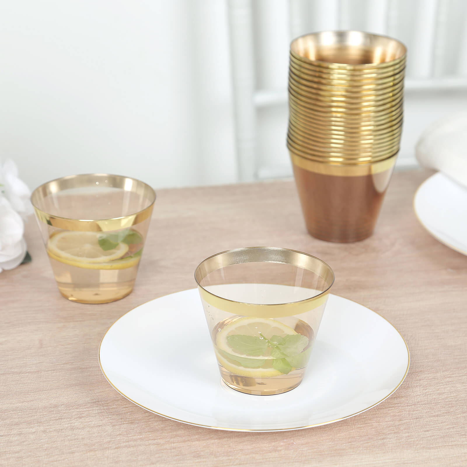 25-Pack Plastic Party Cups Transparent Amber Gold Crystal with Gold Rim - Stylish Short Disposable Glasses 9oz