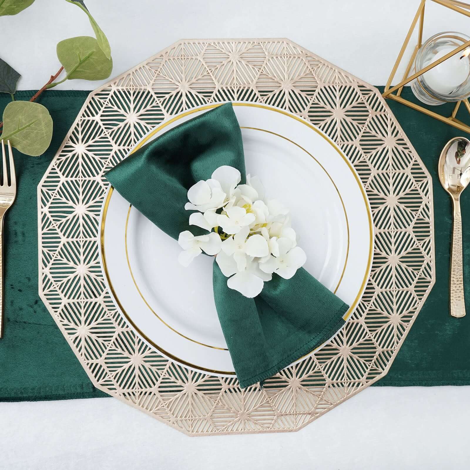 6-Pack Dining Table Mats Geometric Woven Design Gold - Vinyl Non-Slip Surface for Modern Table Settings 15"