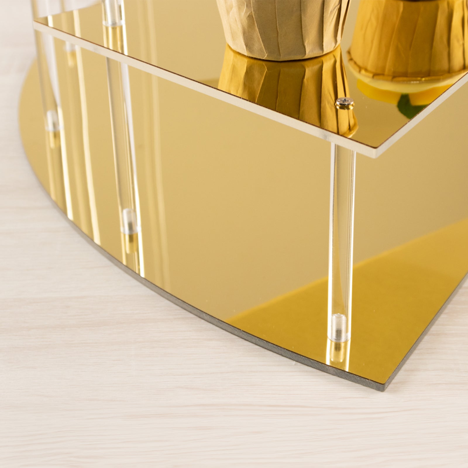 4-Tier Acrylic Cupcake Display Stand Gold Spiral Stairway Design - Stylish Reusable Multi Level Serving Tray Organizer Shelf Riser for Dessert Perfume Retail Jewelry & Collectibles 17"