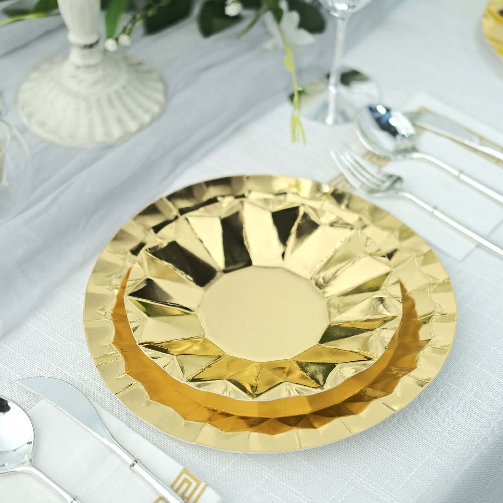 25-Pack Paper 7" Round Dessert Plates in Metallic Gold with Geometric Prism Rim - Disposable 400GSM Appetizer Salad Plates for Dinner Parties & Banquets