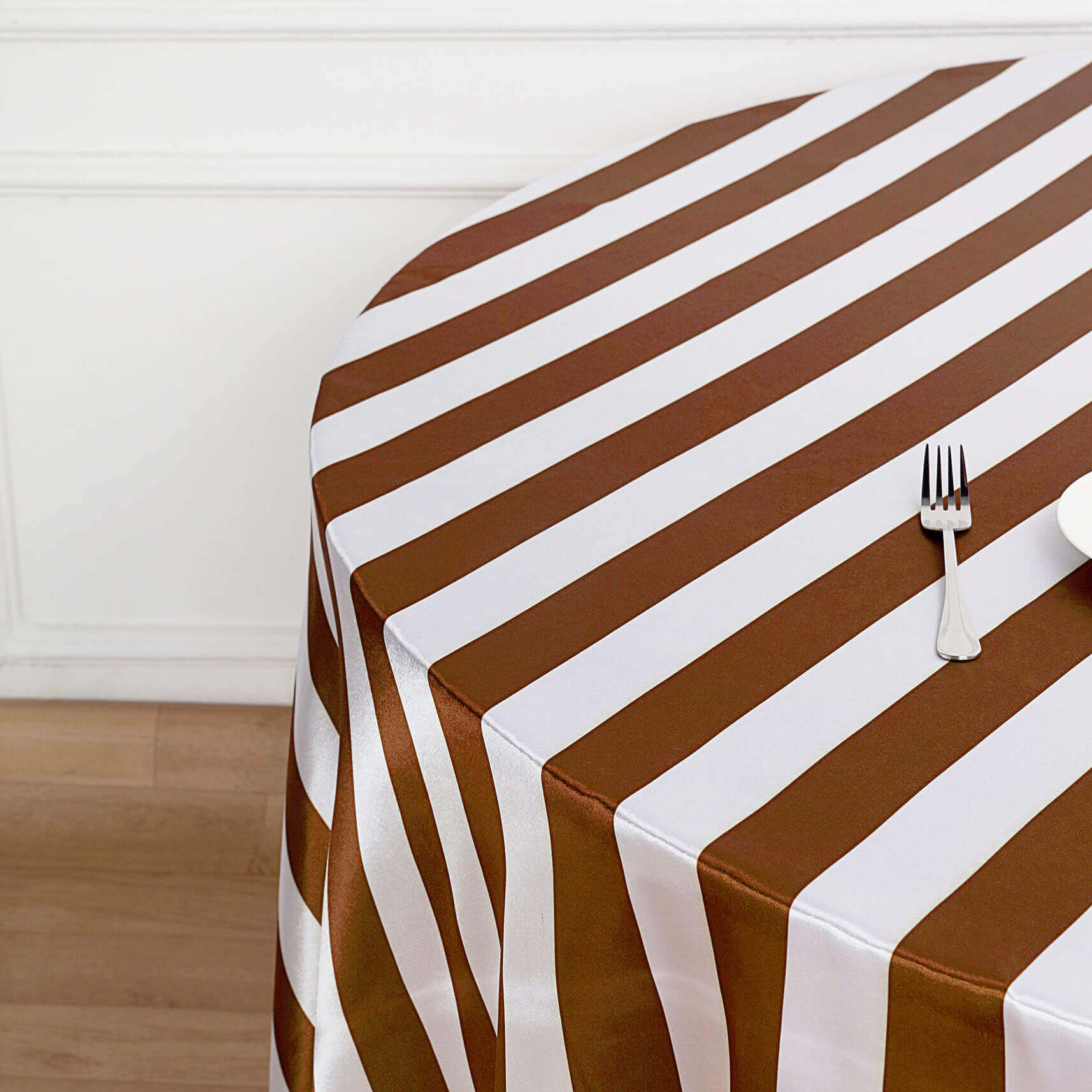Satin 120" Round Tablecloth Gold/White - Stripe Design with Seamless Silky Smooth Finish Table Cover