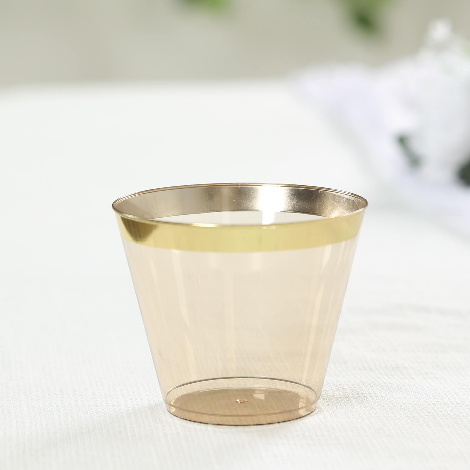 25-Pack Plastic Party Cups Transparent Amber Gold Crystal with Gold Rim - Stylish Short Disposable Glasses 9oz