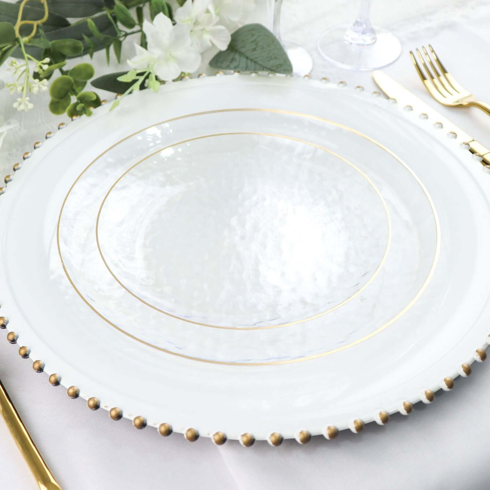 10-Pack Plastic 9" Round Dinner Plates in Clear Hammered Design with Gold Rim - Modern Disposable Party Plates for Events & Banquets