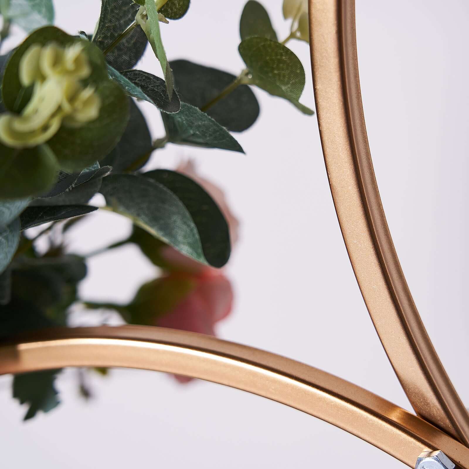 5ft 4-Tiered Gold Hoop Pillar Flower Stand, Metal Wedding Arch Table Centerpiece - Hoop Wreath