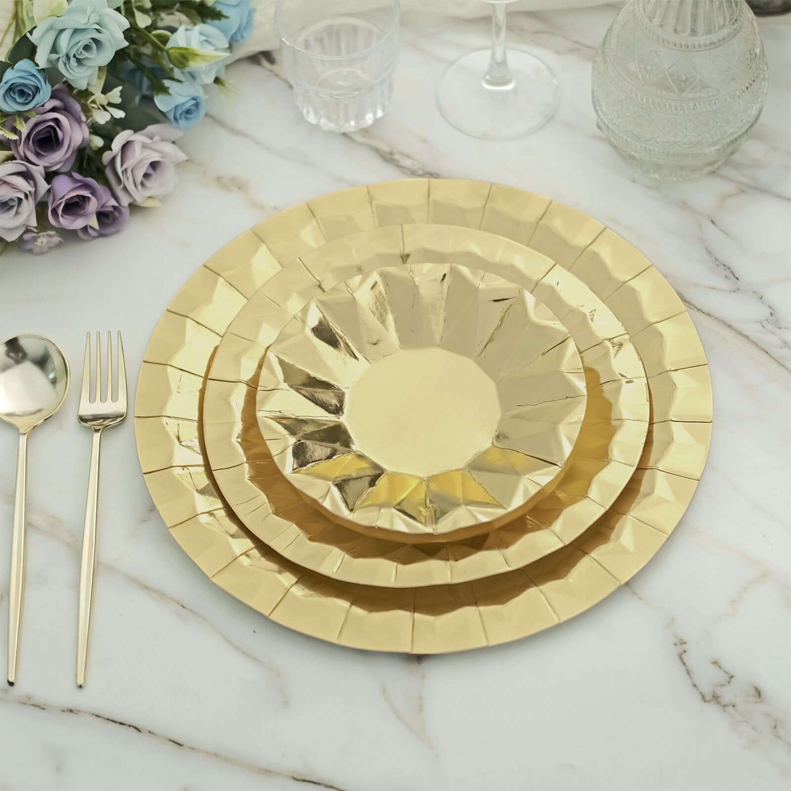 25-Pack Paper 12" Round Charger Plates in Metallic Gold with Geometric Prism Design - Disposable 400GSM Serving Trays for Stylish Banquets & Celebrations