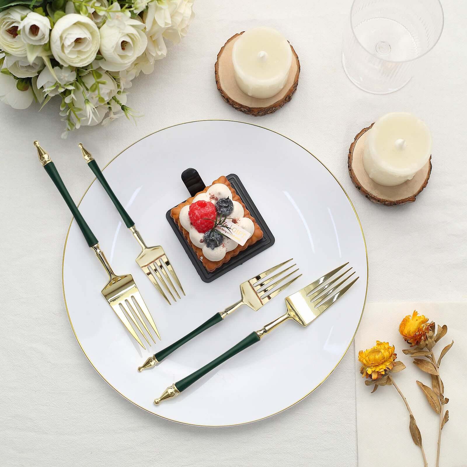 24 Pack 6" Gold Hunter Emerald Green Plastic Dessert Forks With Roman Column Handle, European Style Disposable Utensils