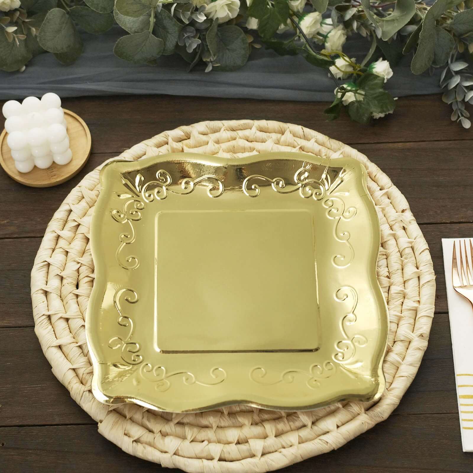 25-Pack Paper 11" Square Dinner Plates in Gold with Vintage Pottery Embossed Design - Shiny Metallic Disposable Serving Plates for Glamorous Dinners & Events