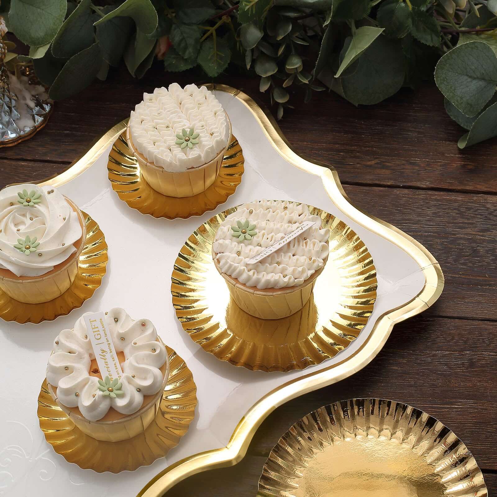 50-Pack Paper 5" Round Dessert Plates in Metallic Gold with Scalloped Rim - Disposable 250GSM Appetizer Party Plates for Banquets & Upscale Gatherings
