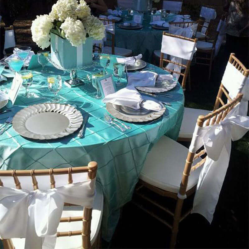 12-Pack Plastic Dinner Plates Silver Flared Rim - Durable Disposable Party Plates 9"