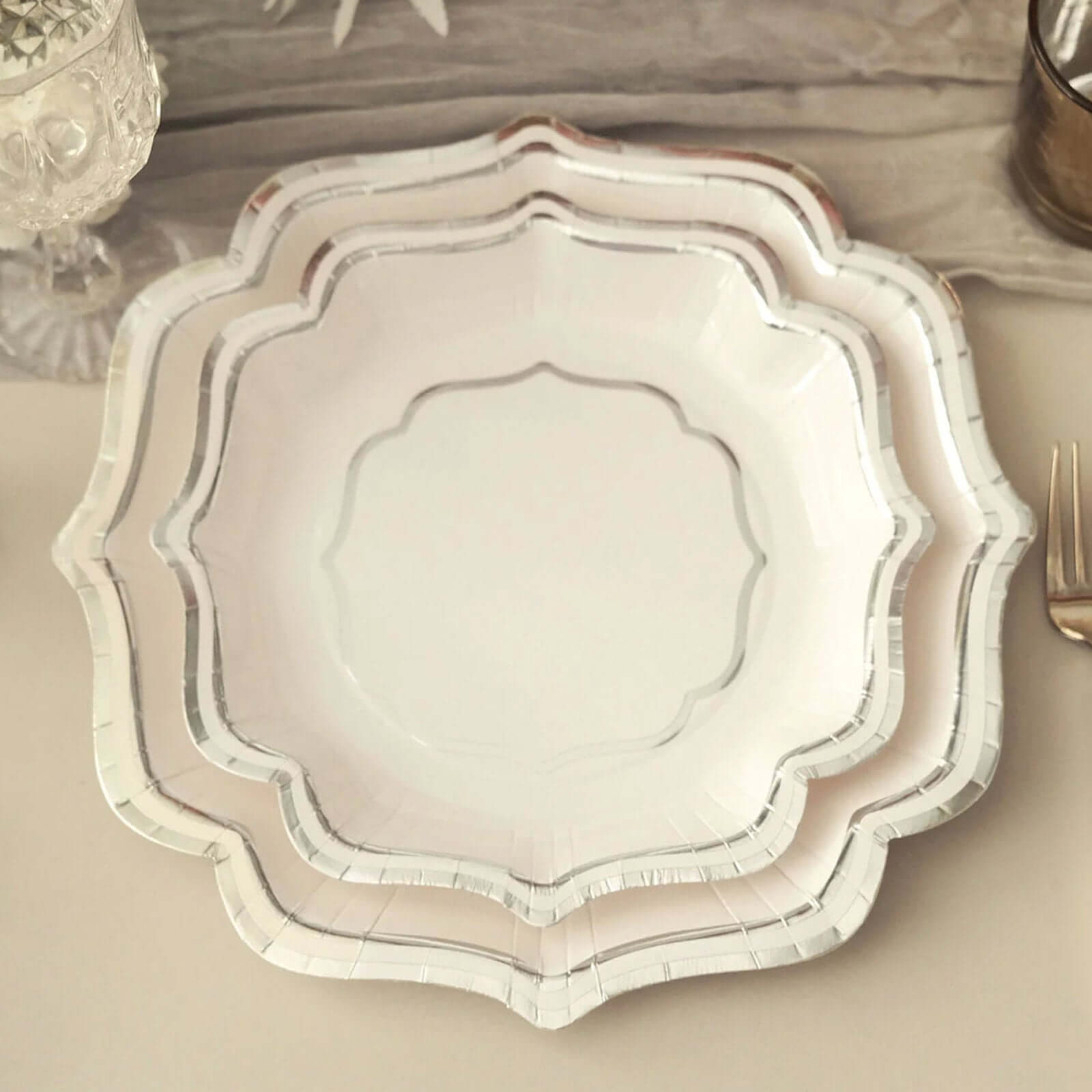 25-Pack Paper Dessert Plates in White with Silver Scallop Rim - Disposable 300GSM Appetizer Salad Plates 8"