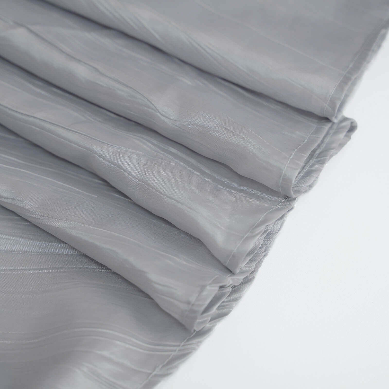 Taffeta 120" Round Tablecloth Silver - Seamless Accordion Crinkle Table Cover