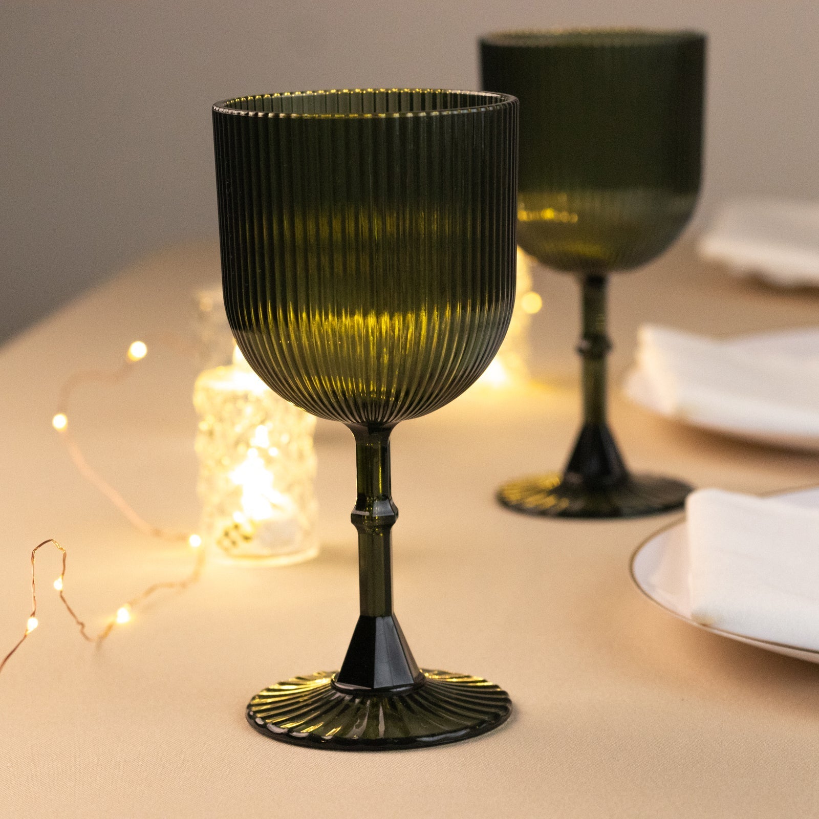 12-Pack Plastic Goblets Hunter Emerald Green Vintage Ribbed Pattern - Reusable Shatterproof Glassware 9oz