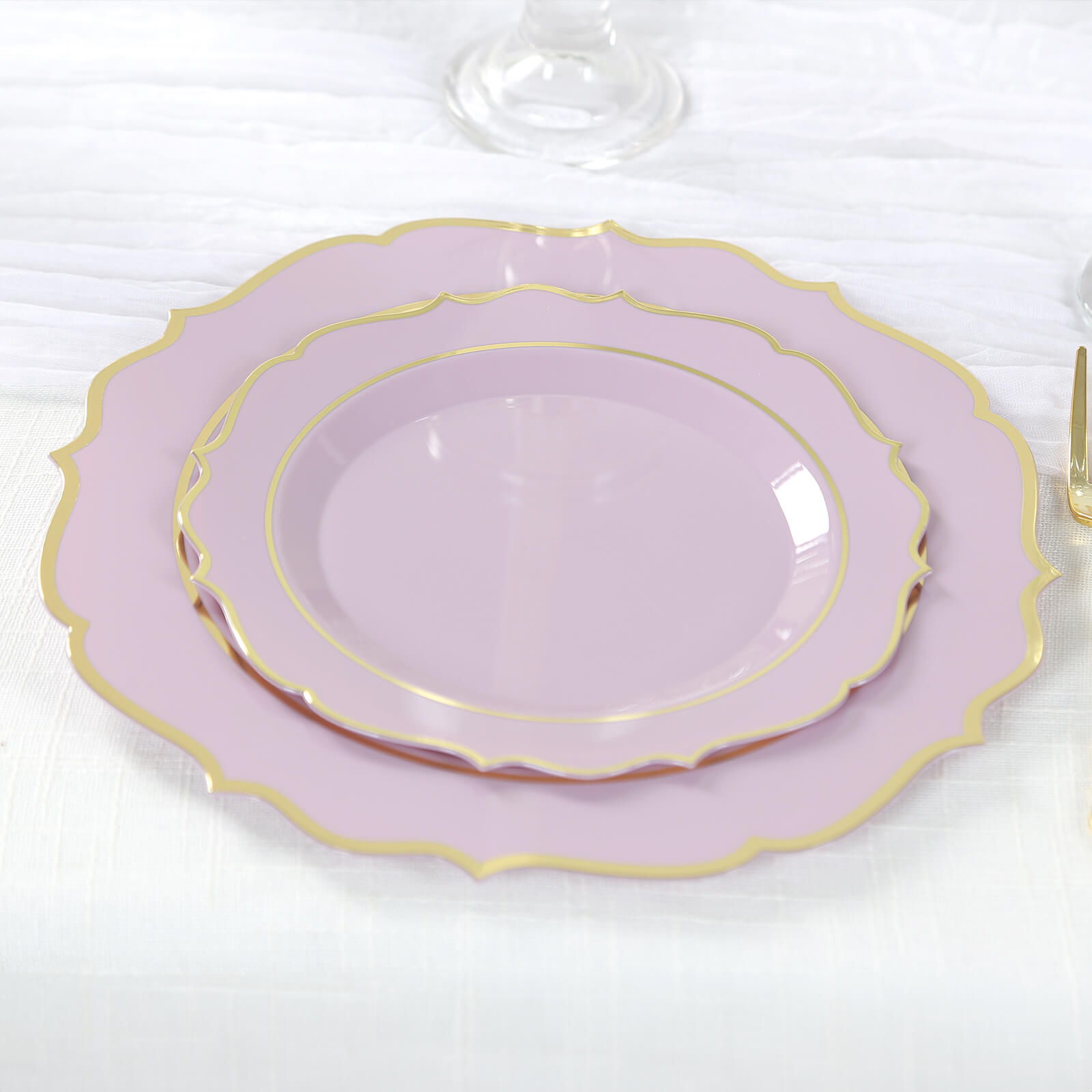 10-Pack Plastic 8" Round Desert Plates in Lavender Lilac with Gold Scalloped Rim - Disposable Appetizer/Salad Plates