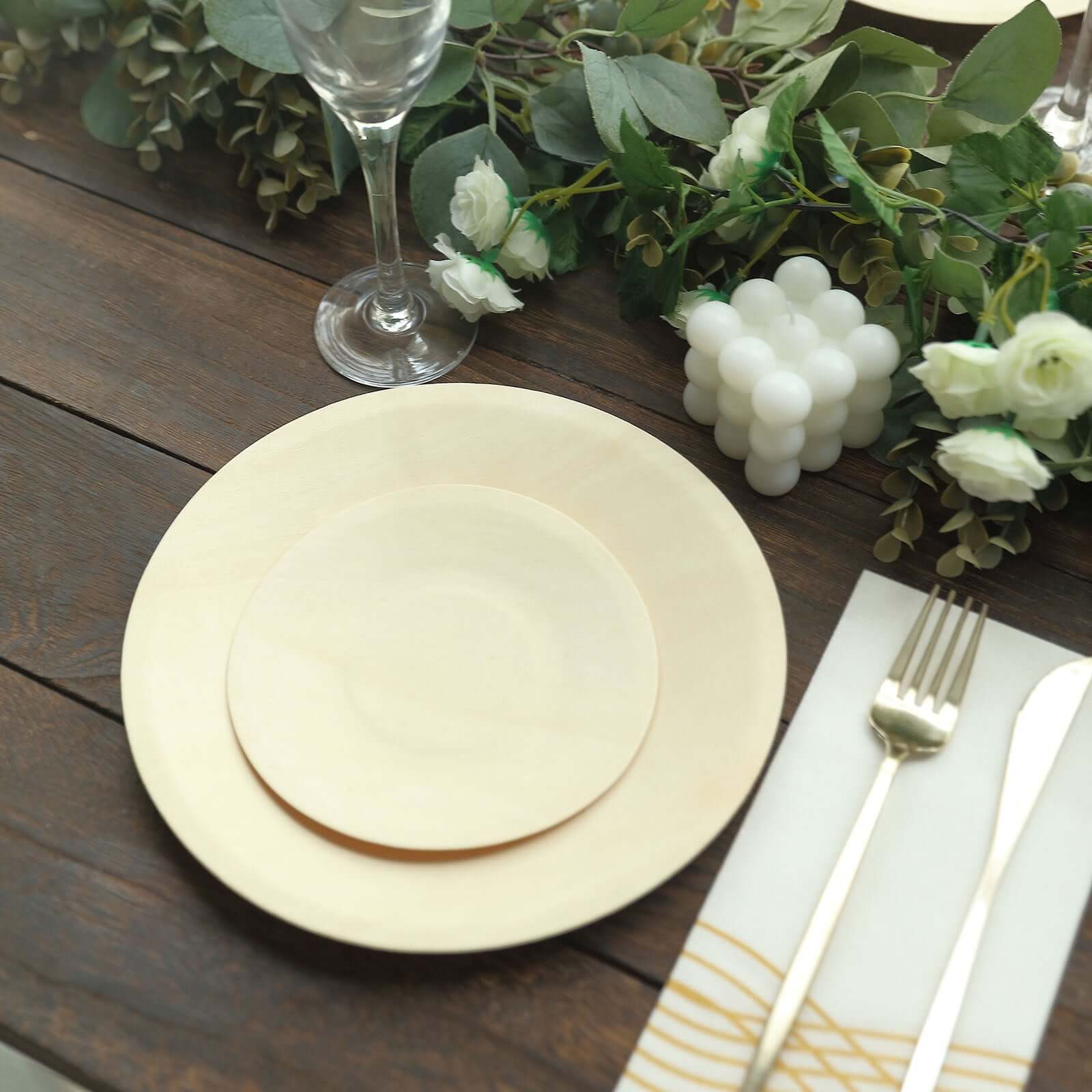 25-Pack Birchwood 6" Round Dessert, Appetizer Plates - Natural Eco Friendly Wooden Disposable Plates for Farmhouse-Style Events, Parties & Gatherings