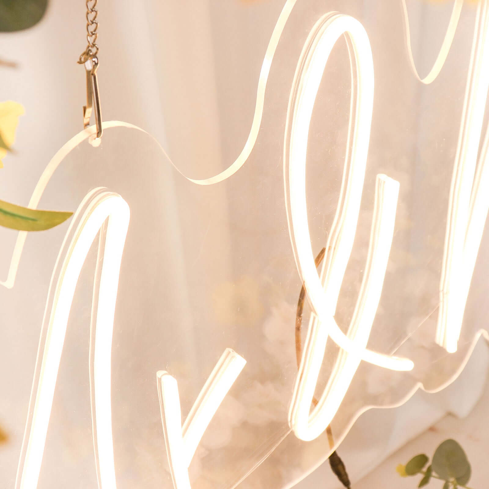 33" Mr and Mrs Neon Light Sign, LED Reusable Wall Décor Lights With 5ft Hanging Chain