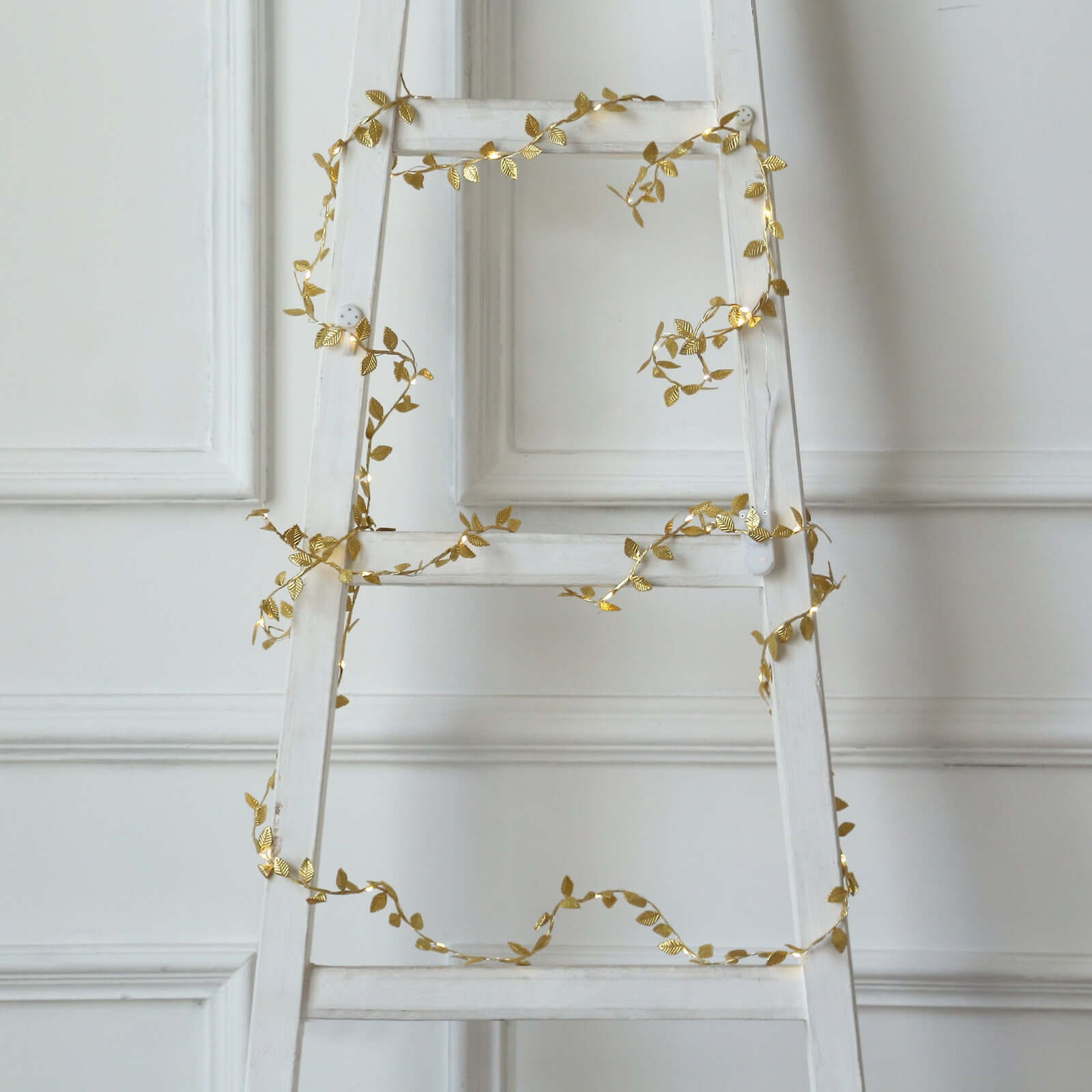 40 LED Garland String Lights Rose Leaf Design Metallic Gold Warm White - Battery Operated Hanging Décor 15ft