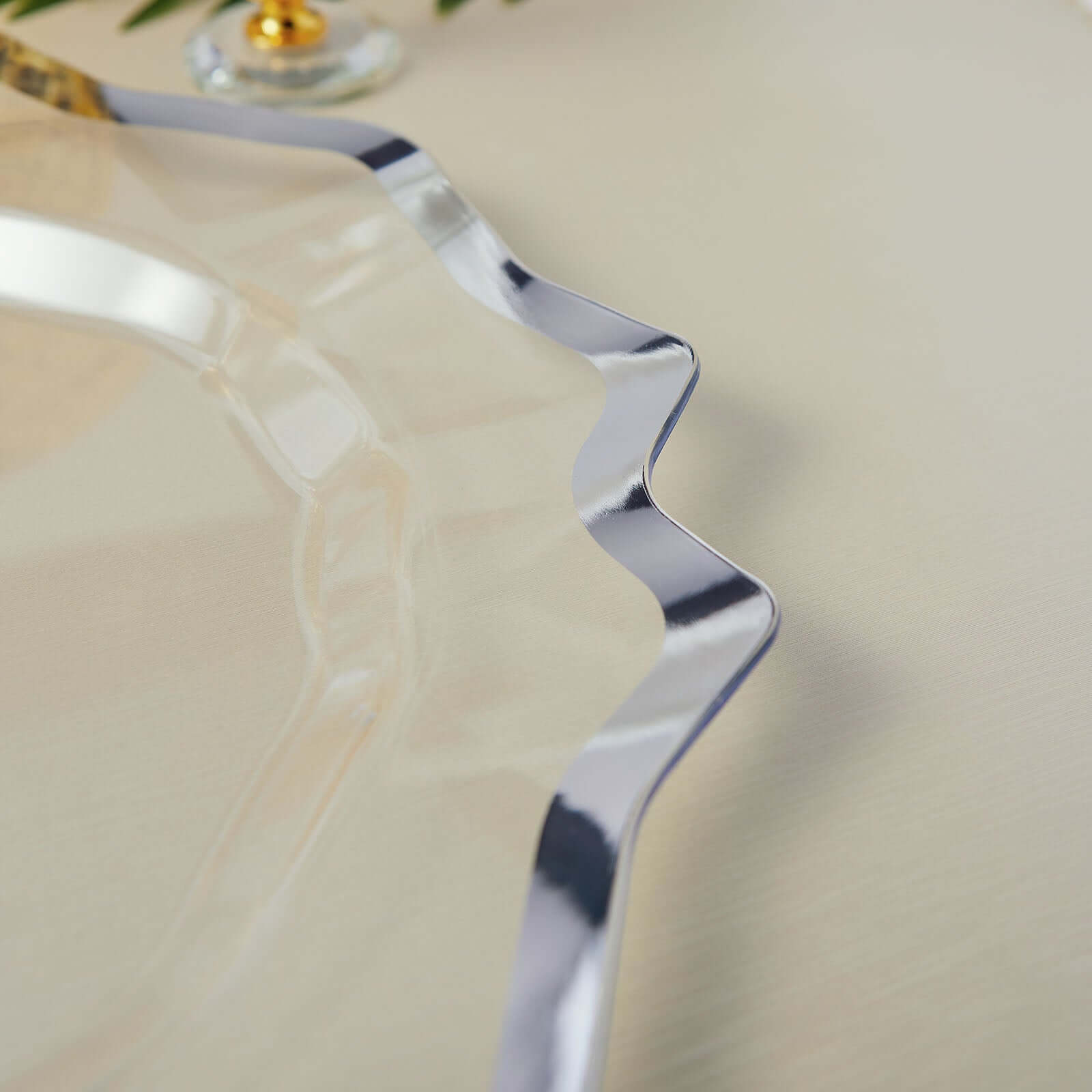 6-Pack Acrylic Plastic Round Charger Plates 13" in Clear with Silver Scalloped Edge, Exquisite Dinner Serving Plates
