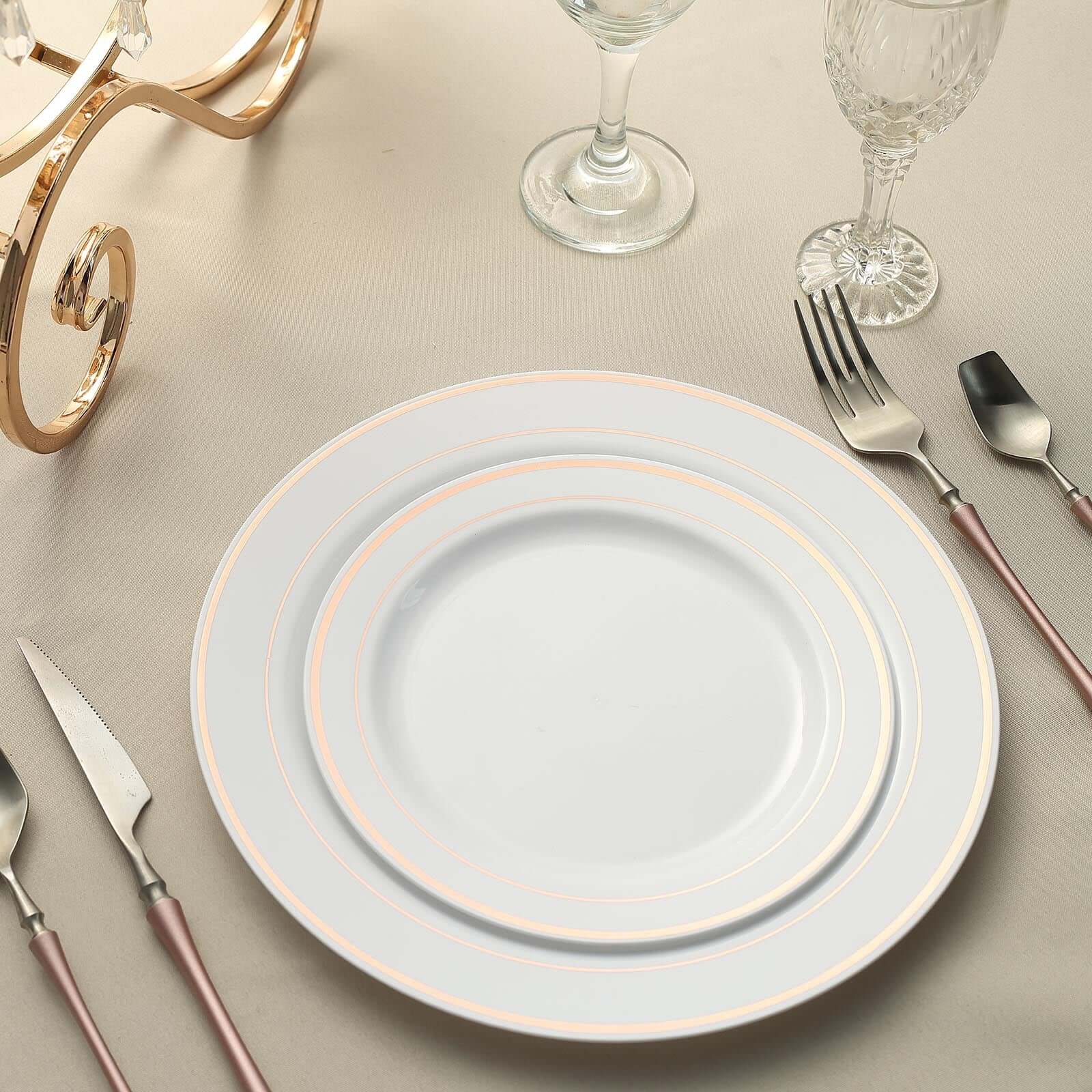 10-Pack Plastic Dinner Plates White with Très Chic Rose Gold Rim - Perfect Disposable Party Plates 10"