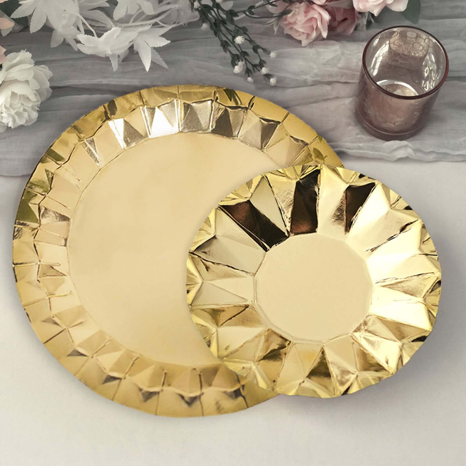 25-Pack Paper 7" Round Dessert Plates in Metallic Gold with Geometric Prism Rim - Disposable 400GSM Appetizer Salad Plates for Dinner Parties & Banquets