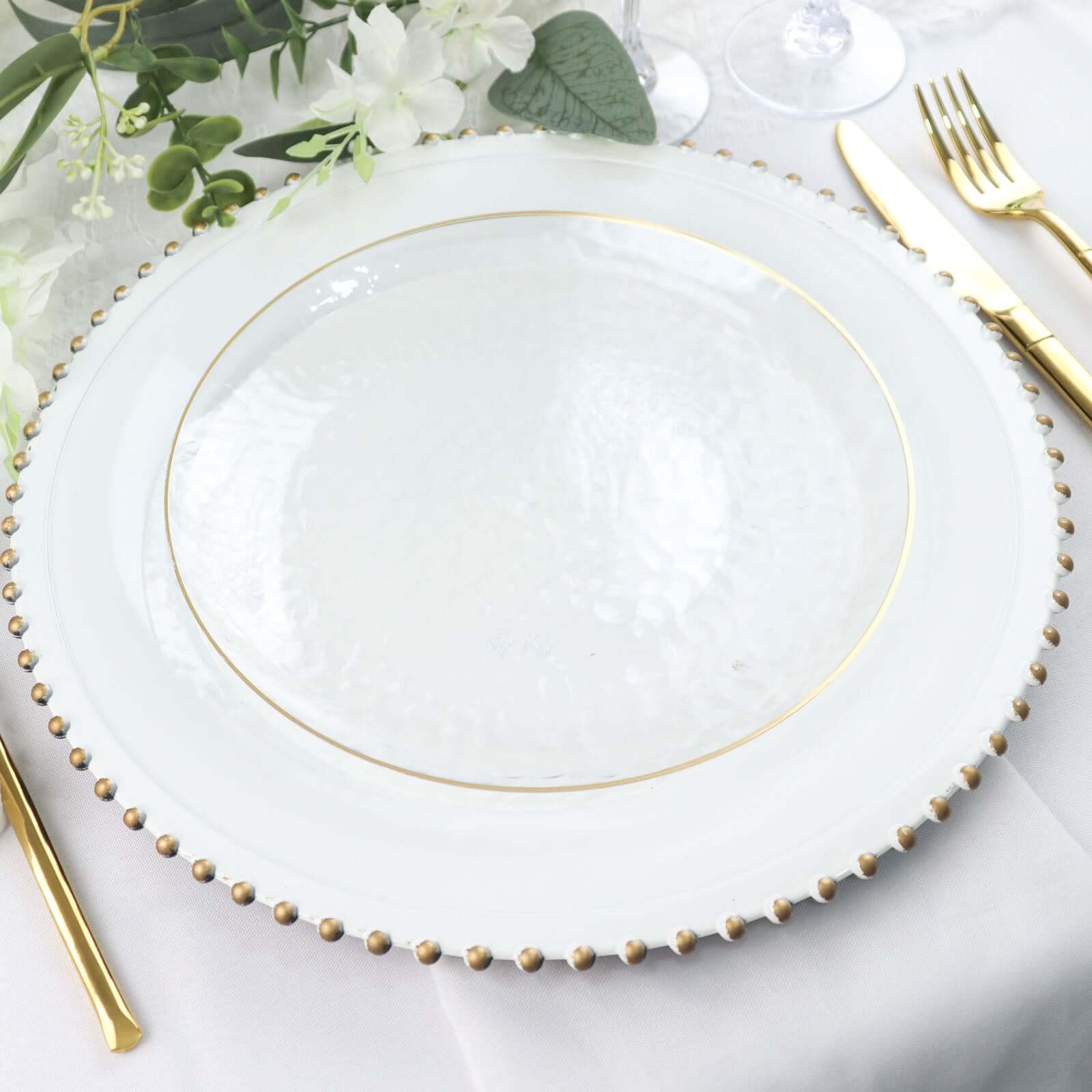 10-Pack Plastic 9" Round Dinner Plates in Clear Hammered Design with Gold Rim - Modern Disposable Party Plates for Events & Banquets