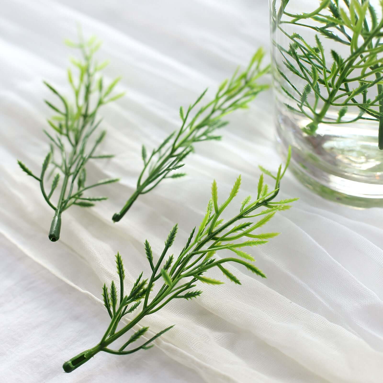 25-Pack Artificial Fern Leaf Branch Stems Green - Versatile Faux Stems for Floral Bouquets Vase Displays & Event Decor 6"