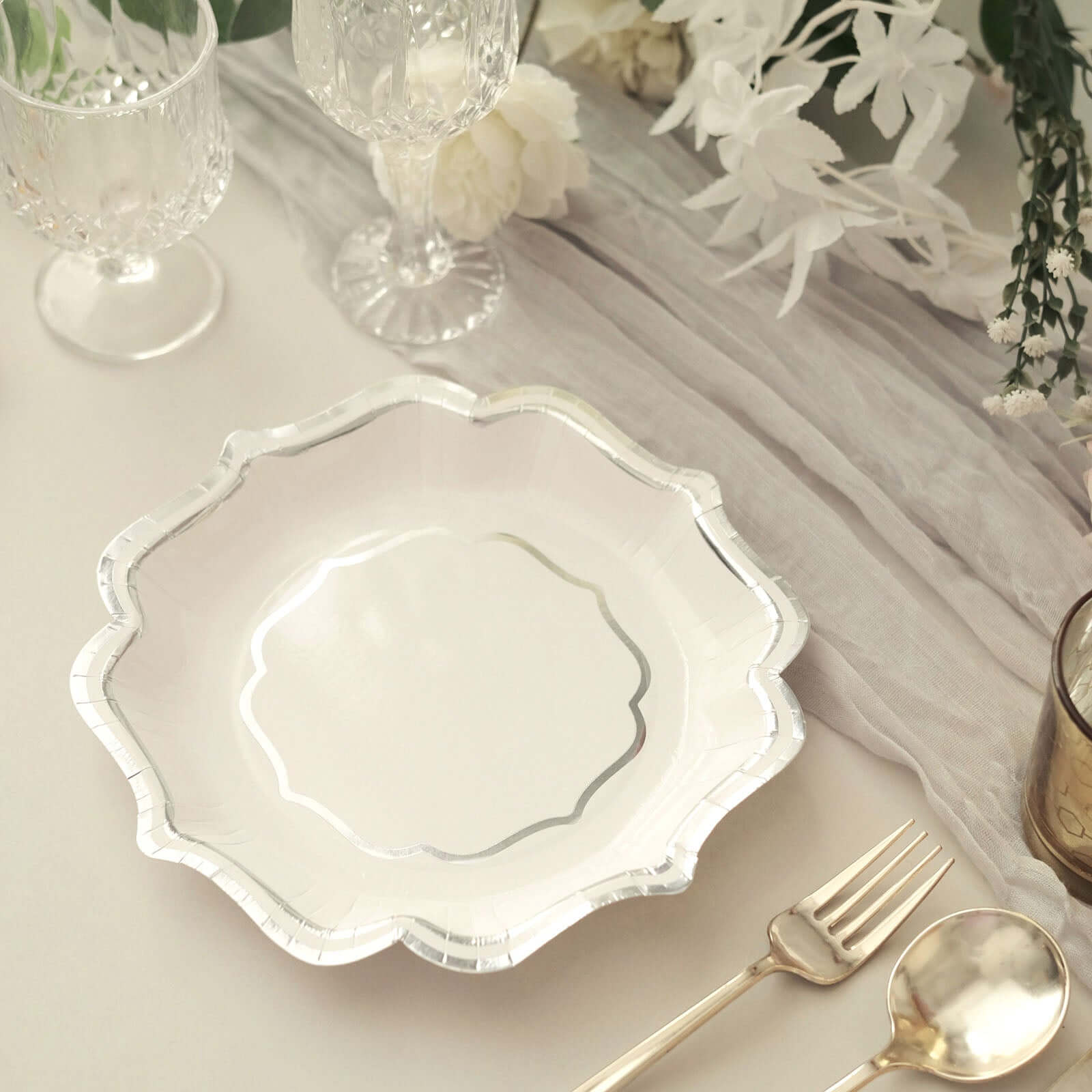 25-Pack Paper Dessert Plates in White with Silver Scallop Rim - Disposable 300GSM Appetizer Salad Plates 8"