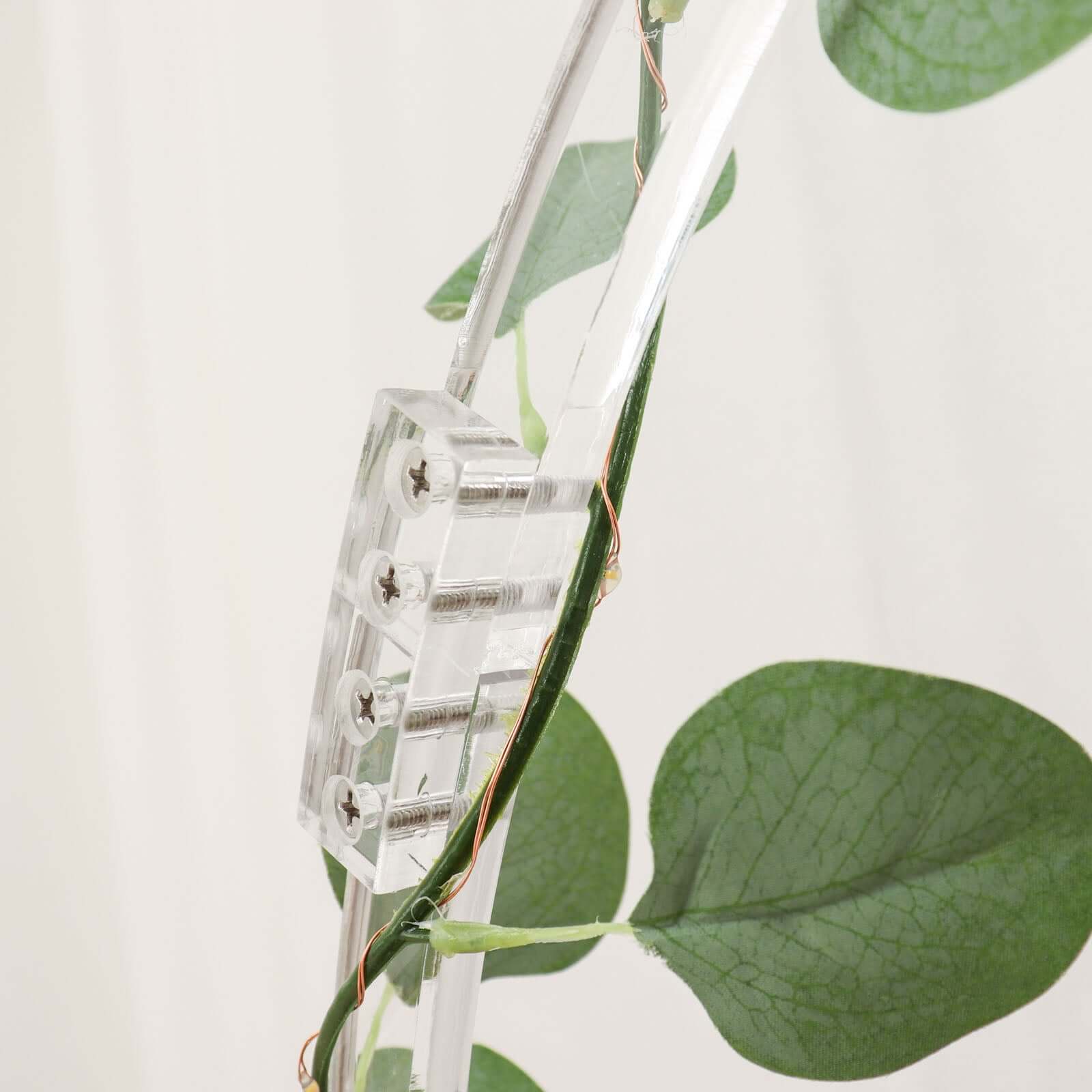 Table Wedding Arch Hoop Stand Acrylic Round Clear - Wreath Tabletop Centerpiece for Weddings 26"