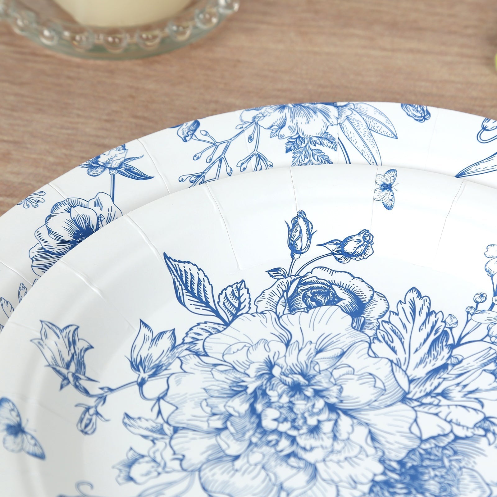 50-Pack Paper Round Dessert and Dinner Plates in White with Blue French Toile Pattern - Vintage Style Disposable Party Plates Set for High Tea Events & Classy Occasions 7", 9"
