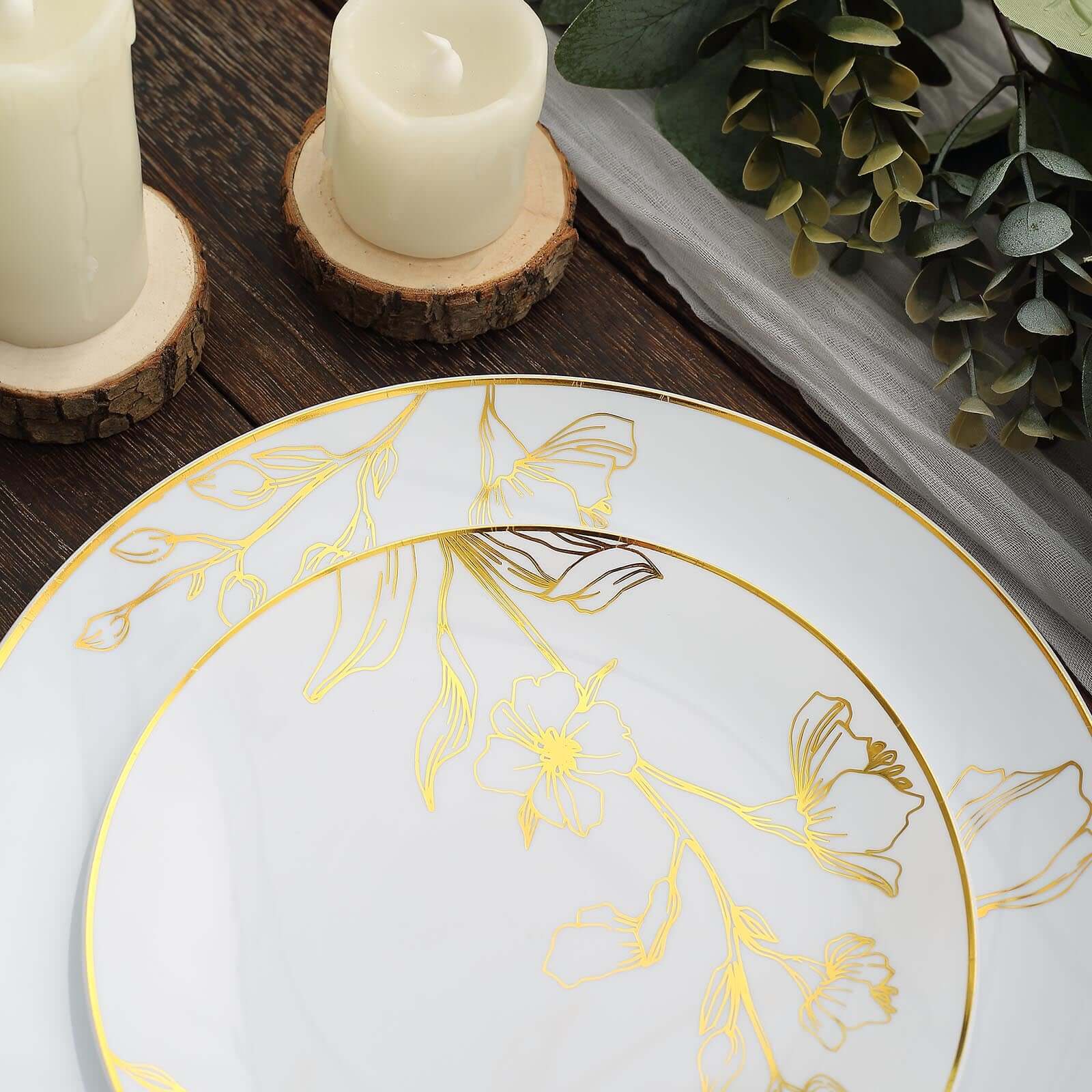Set of 20 Plastic Round Dinner and Dessert Plates in White with Metallic Gold Floral Design - Stylish Disposable Dinnerware for Banquets & Special Occasions 8", 10"
