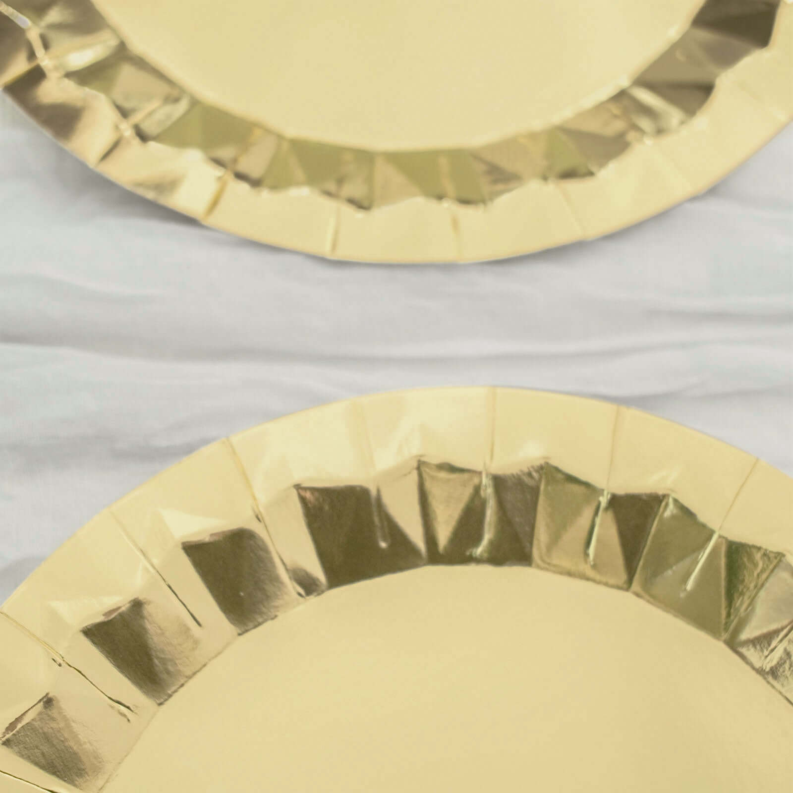 25-Pack Paper 12" Round Charger Plates in Metallic Gold with Geometric Prism Design - Disposable 400GSM Serving Trays for Stylish Banquets & Celebrations