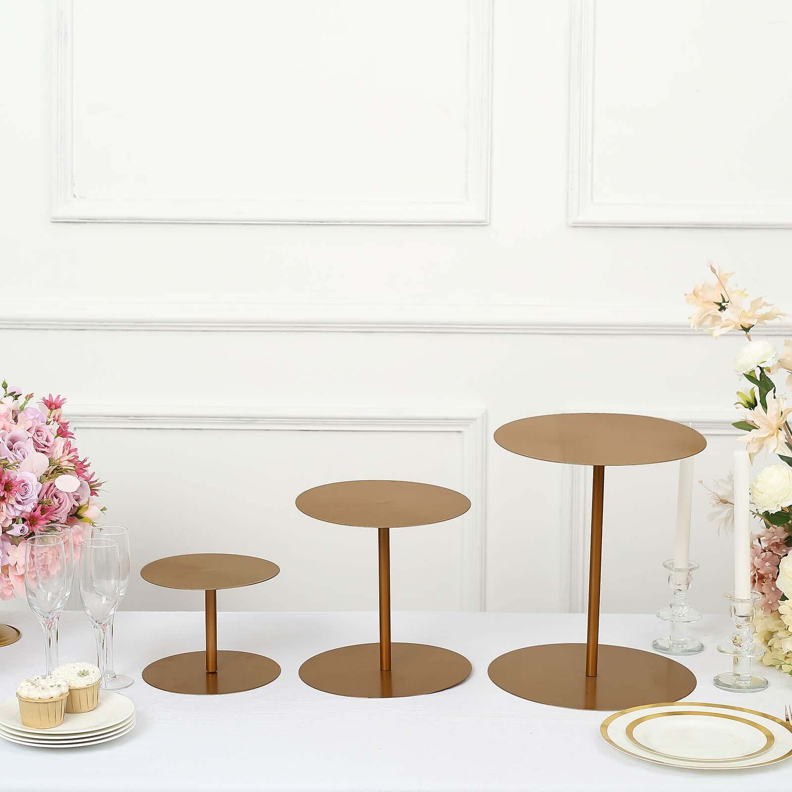 Set of 3 Metal Pedestal Cake Stands Heavy Duty Round Design Gold - Cupcake Dessert Display Props 8", 10", 12"