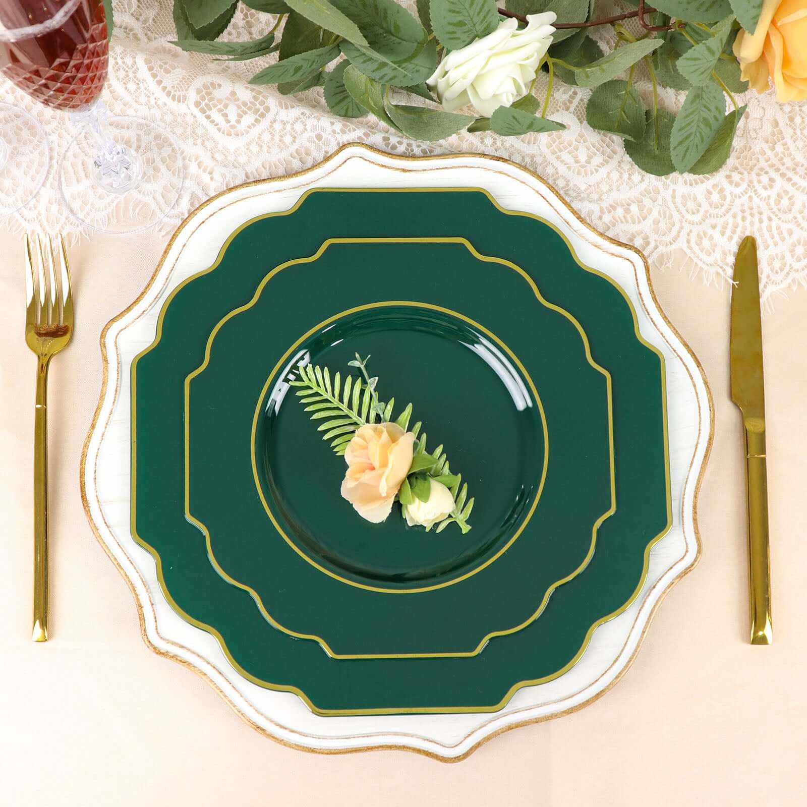10 Pack 8" Hunter Emerald Green Hard Plastic Dessert Appetizer Plates, Disposable Tableware, Baroque Heavy Duty Salad Plates with Gold Rim