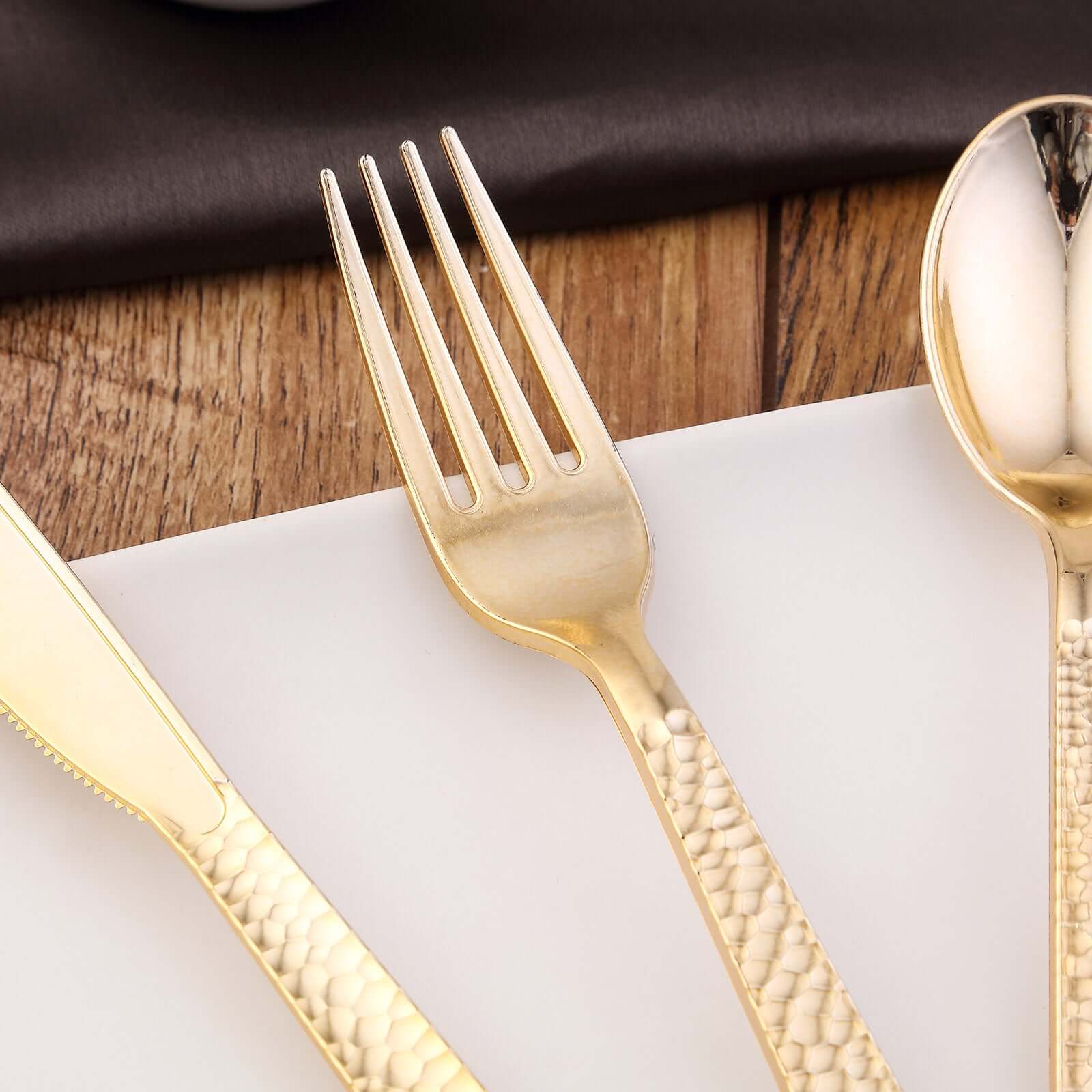 24-Pack Plastic Forks with Hammered Style Gold - Heavy Duty Disposable Silverware 7"