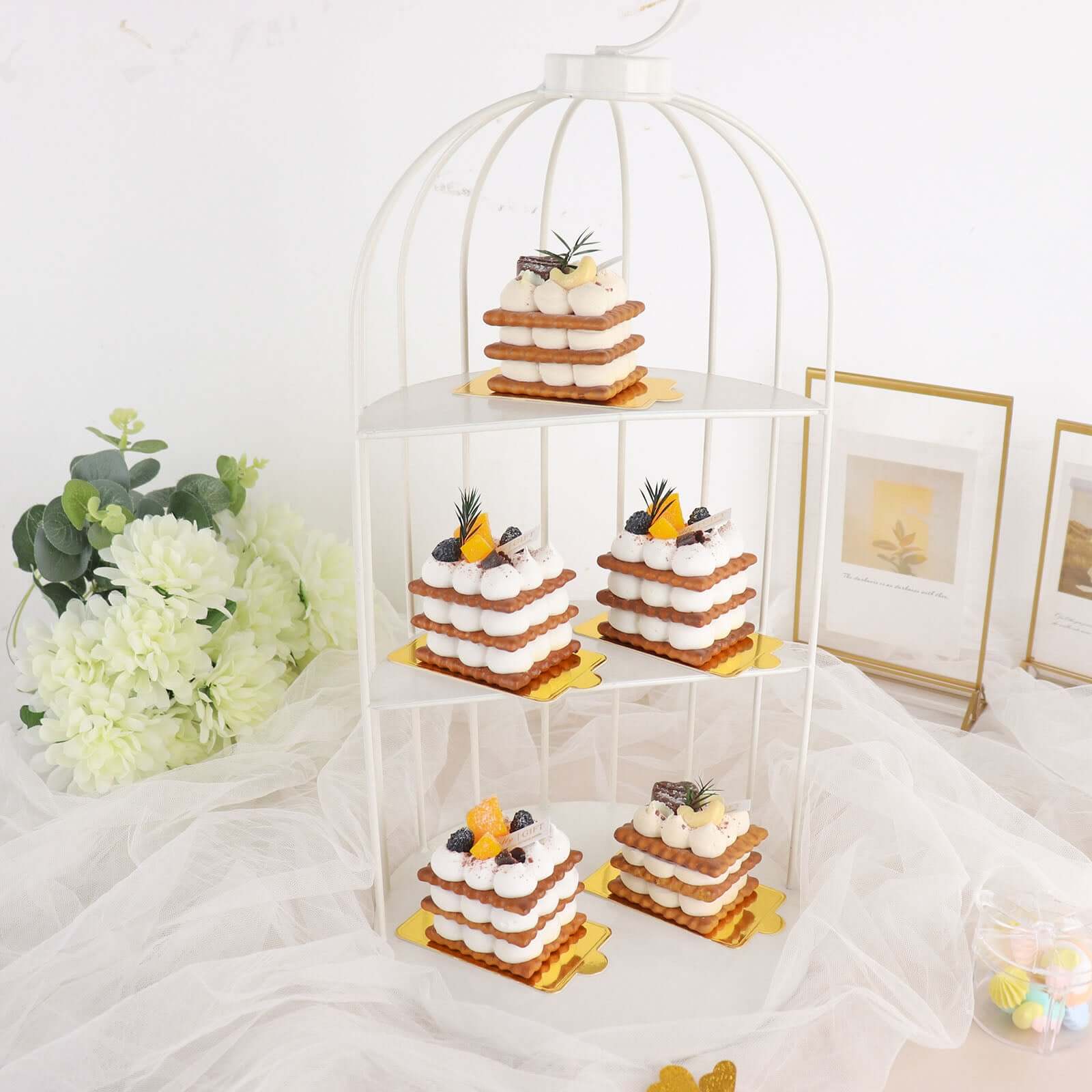 50-Pack Rectangle Cake Boards in Gold Cardboard - Grease Proof Mini Paper Trays for Pastries Cupcakes & Dessert Slices 2.4"x4"