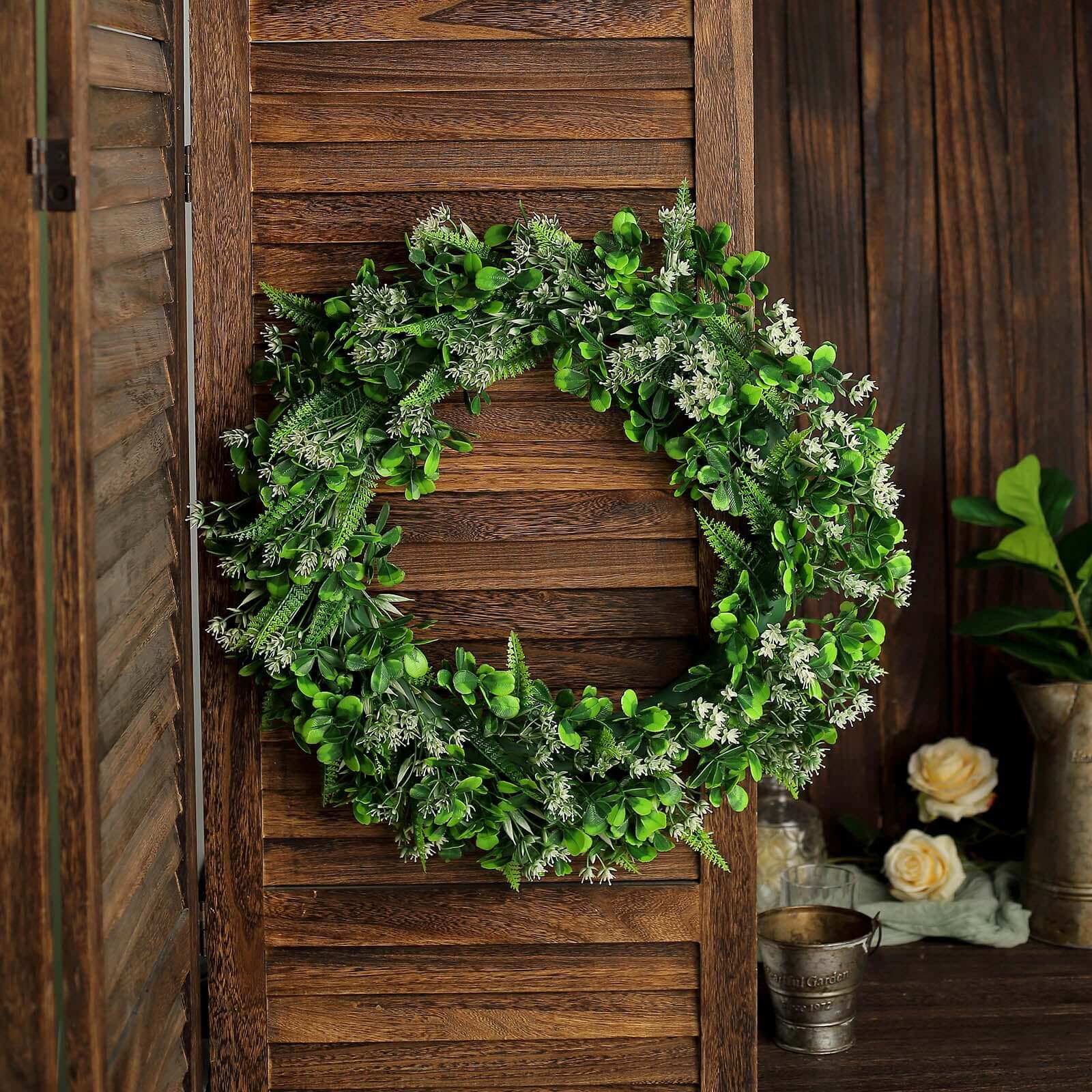 2 Pack 22" White Green Artificial Lifelike Boxwood Fern Mix Spring Wreaths