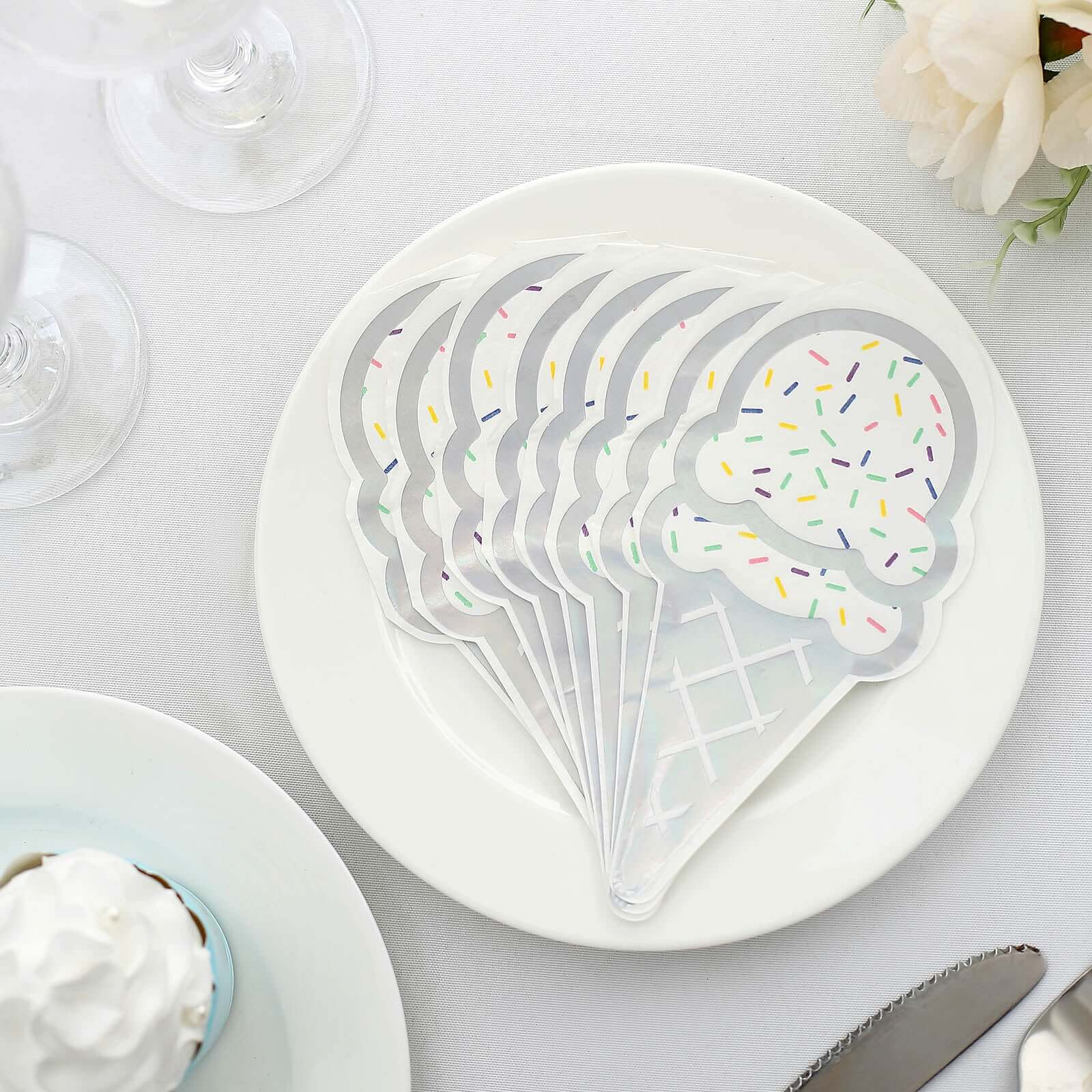 20-Pack Paper Cocktail Napkins with Cone Design - Unique Disposable Napkins for Parties 12"x6"