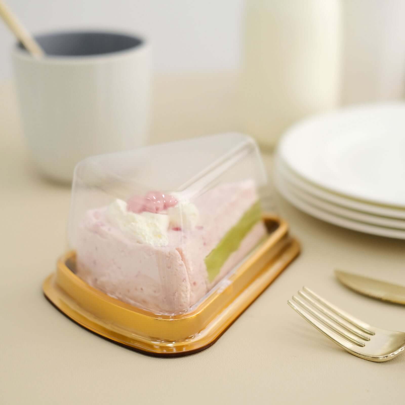 50-Pack Plastic Cake Slice Favor Containers Gold/Clear - Chic Individual Cheesecake Pie Party Favor Boxes with Lid for Events & Catering 6"x4.5"x2.5"