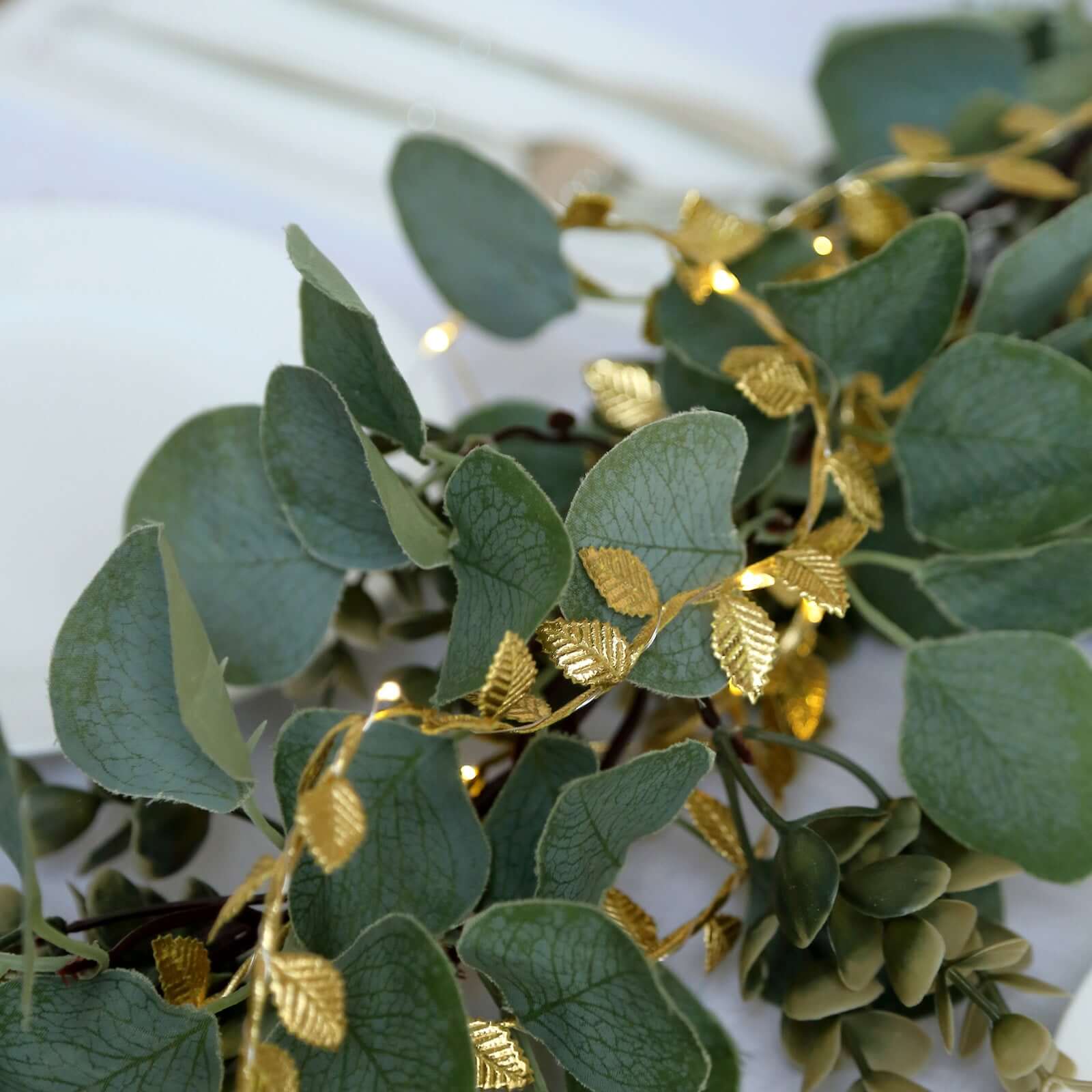 40 LED Garland String Lights Rose Leaf Design Metallic Gold Warm White - Battery Operated Hanging Décor 15ft