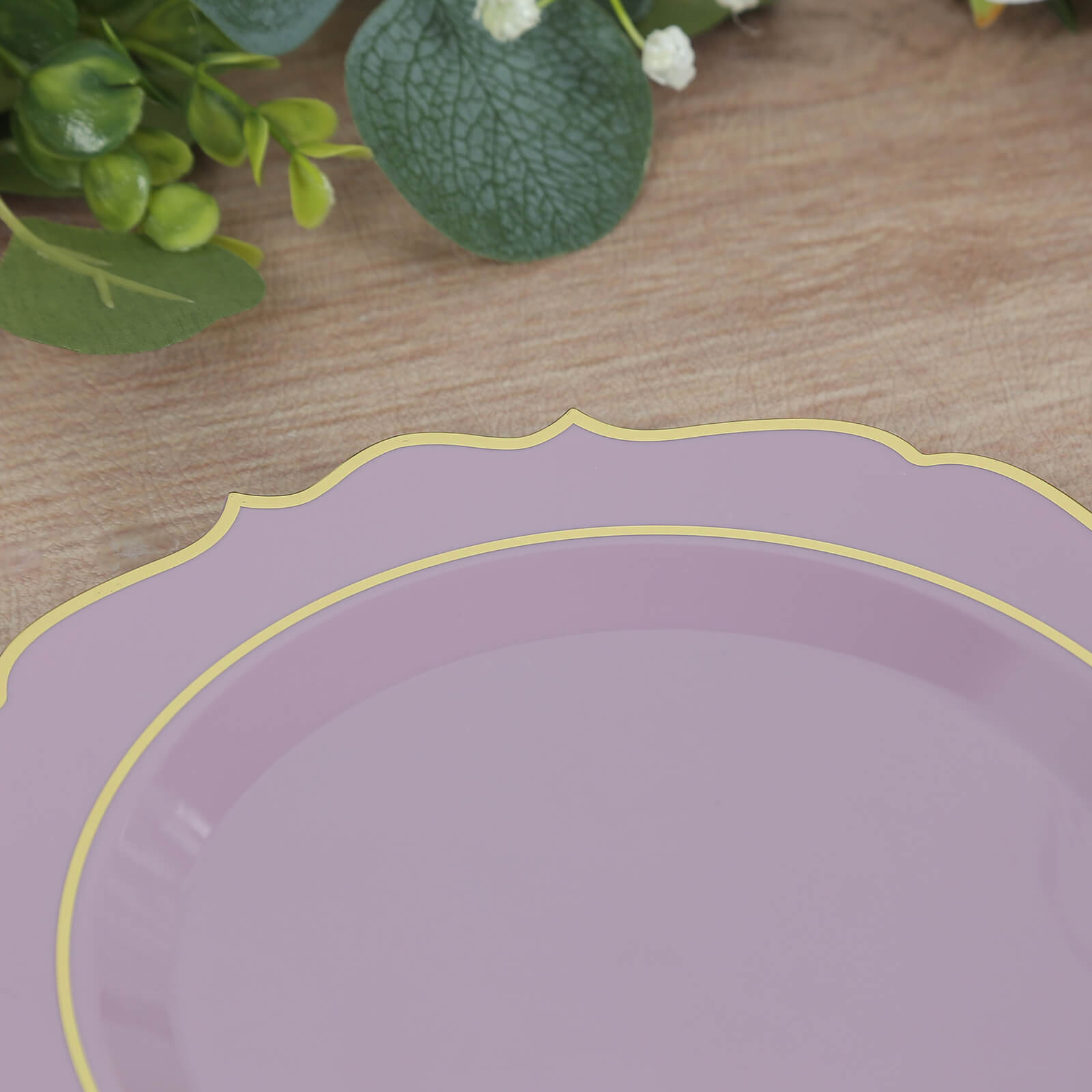 10-Pack Plastic 8" Round Desert Plates in Lavender Lilac with Gold Scalloped Rim - Disposable Appetizer/Salad Plates