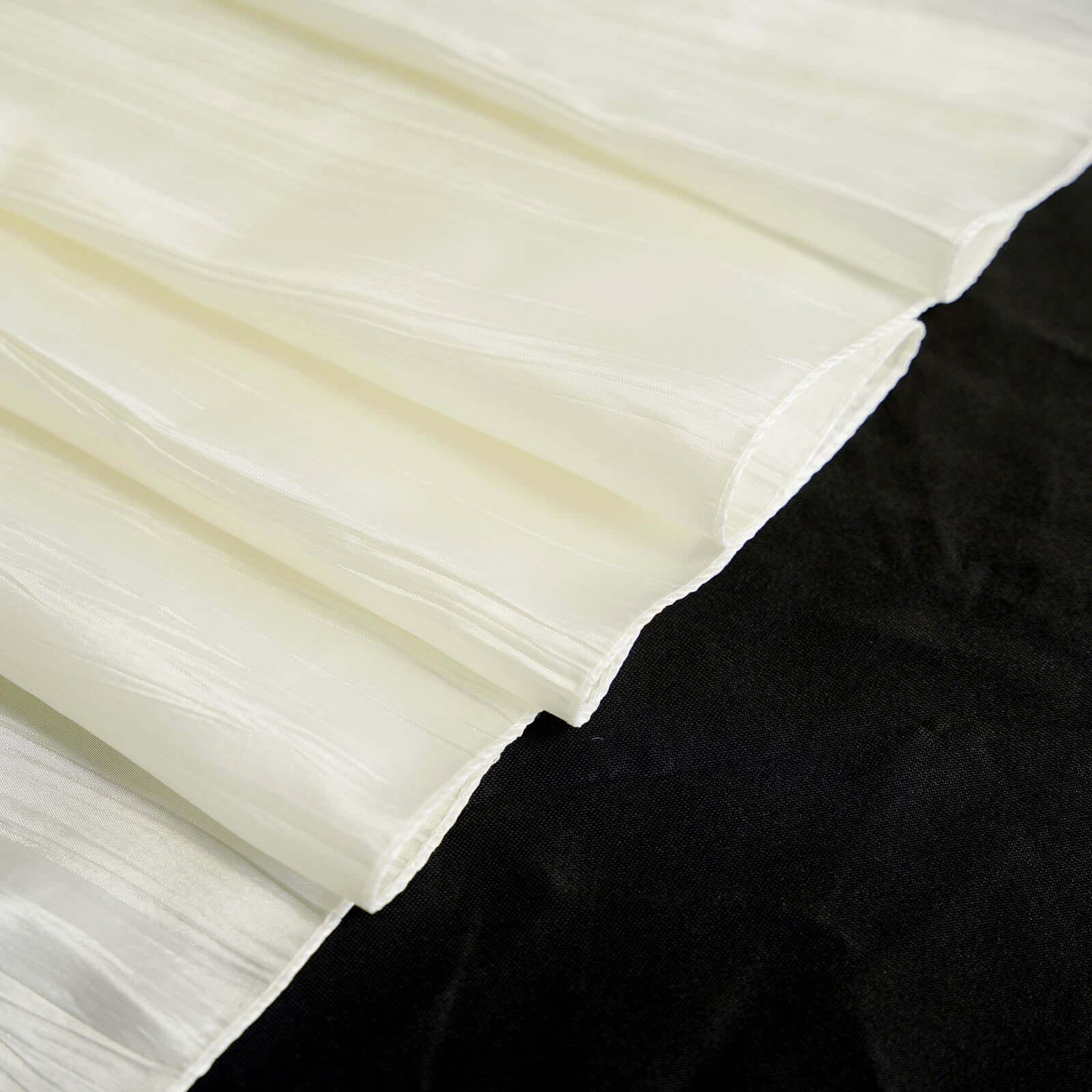 Taffeta 90"x132" Rectangle Tablecloth Ivory - Seamless Accordion Crinkle Table Cover