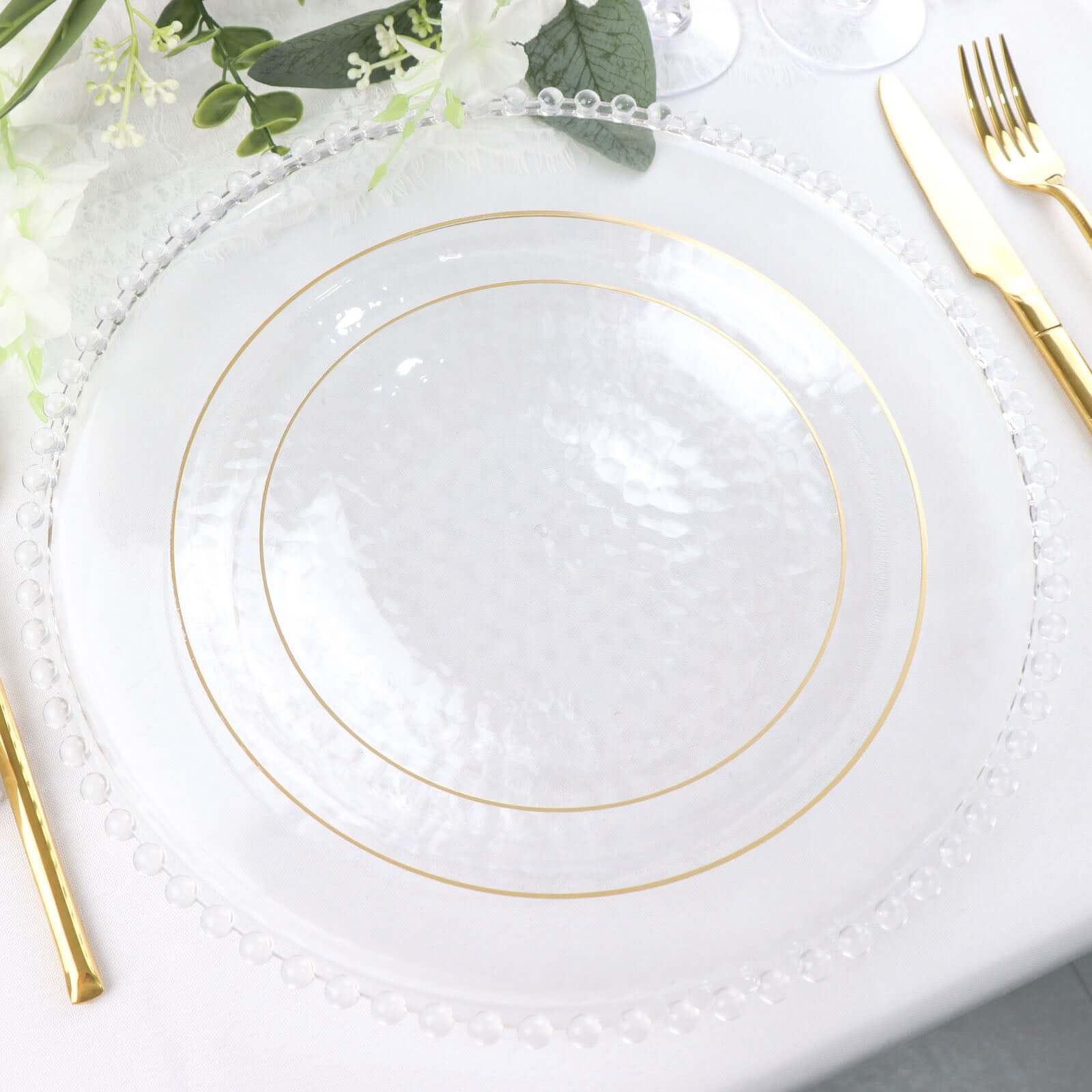 10-Pack Plastic 9" Round Dinner Plates in Clear Hammered Design with Gold Rim - Modern Disposable Party Plates for Events & Banquets